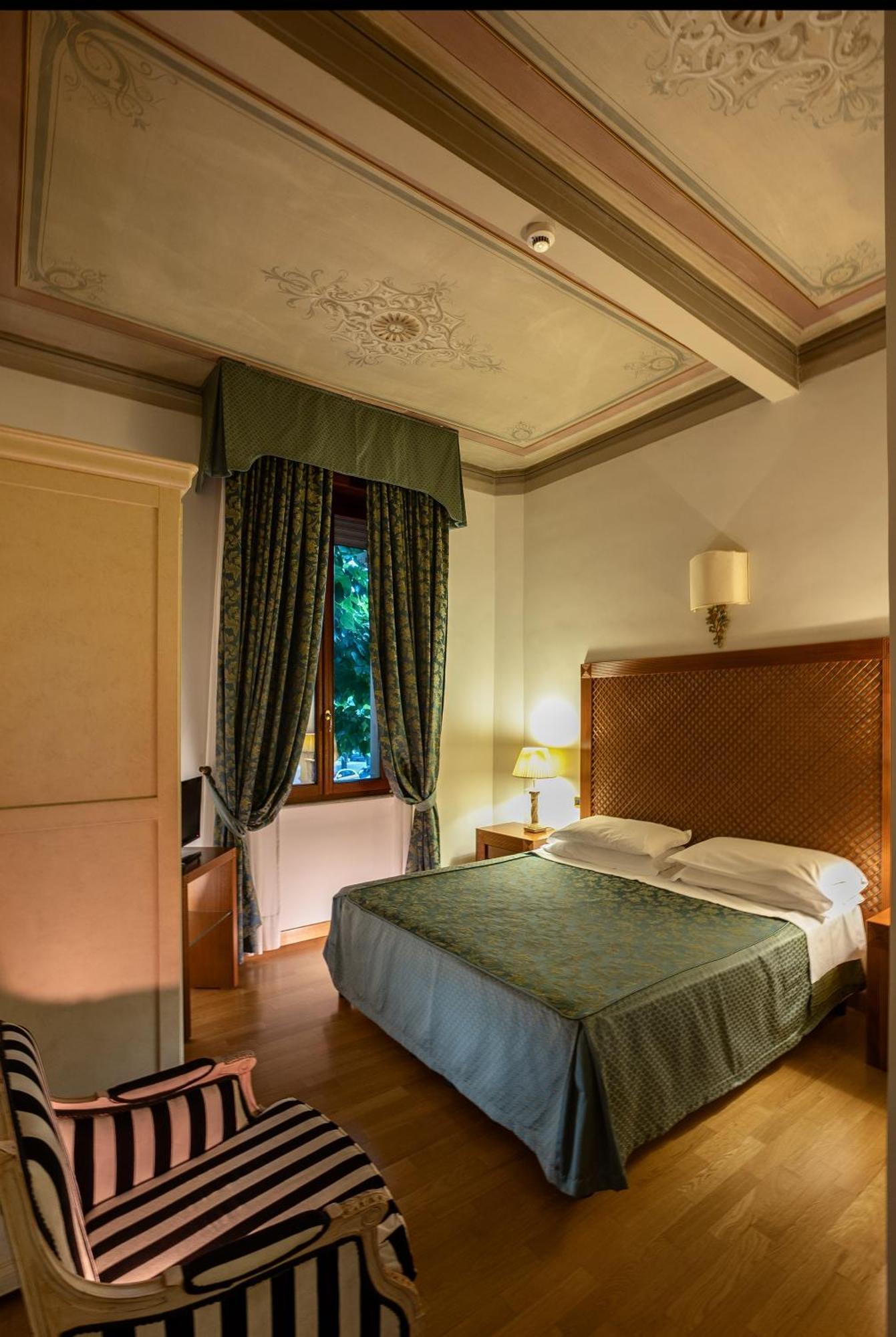 Executive Suite Private Spa