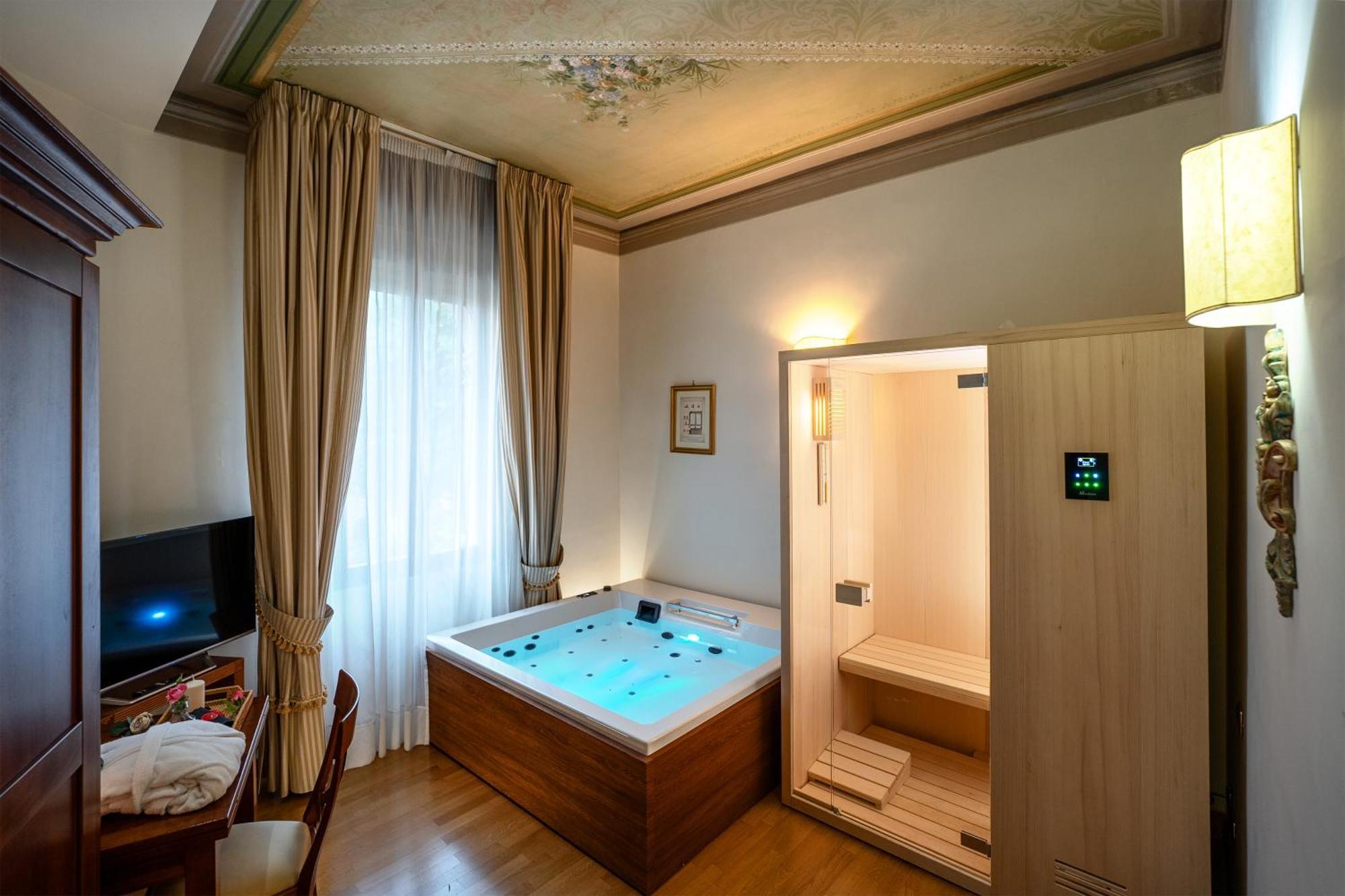 Junior Suite Private Pool