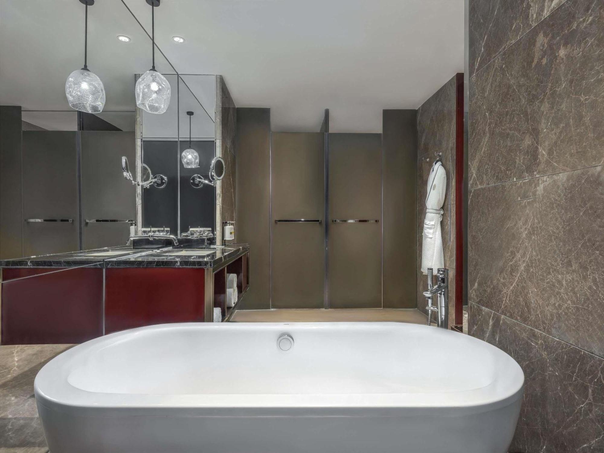 Executive Kamer met Kingsize Bed, Uitzicht en Toegang tot de Lounge