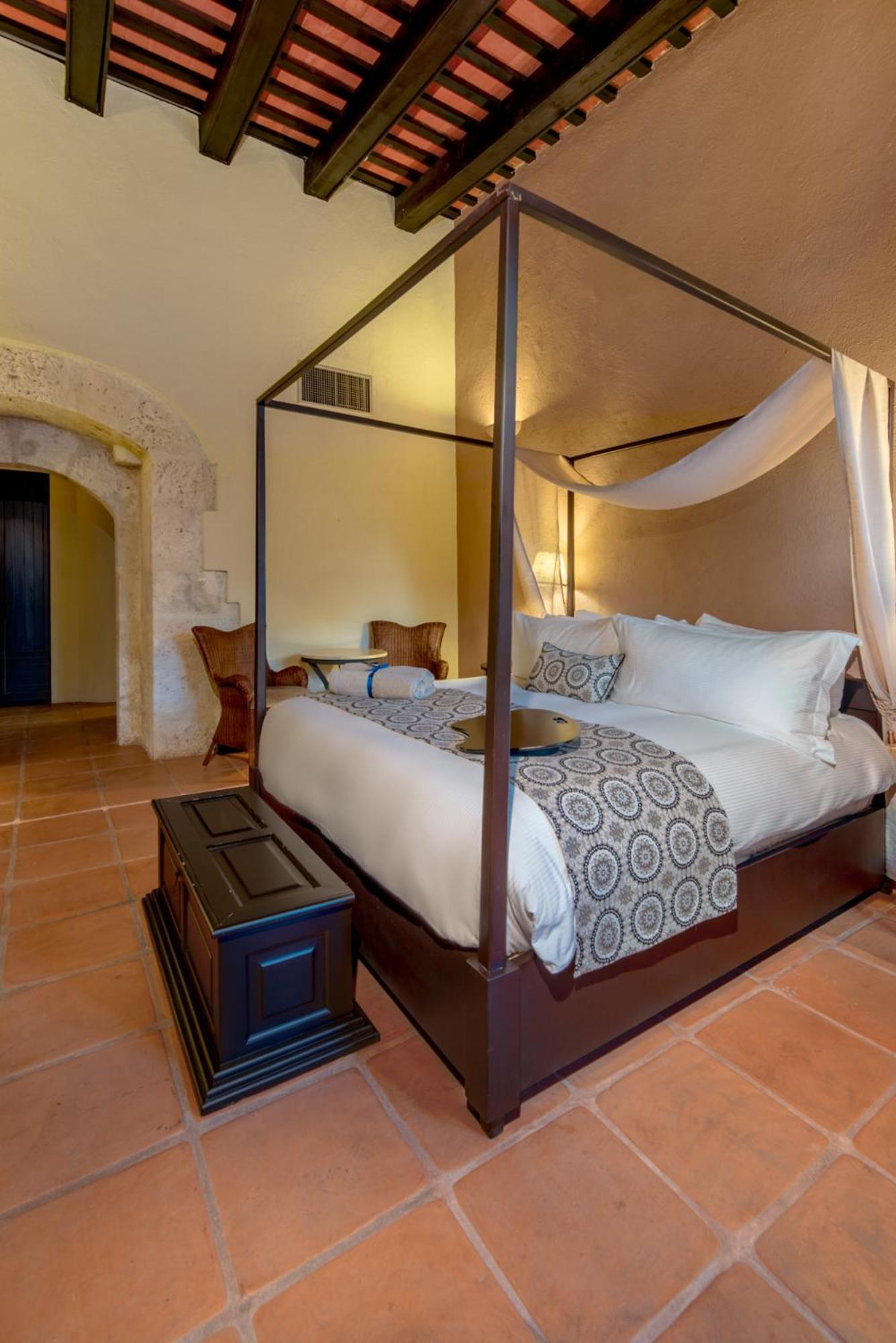 Deluxe Imperial Room