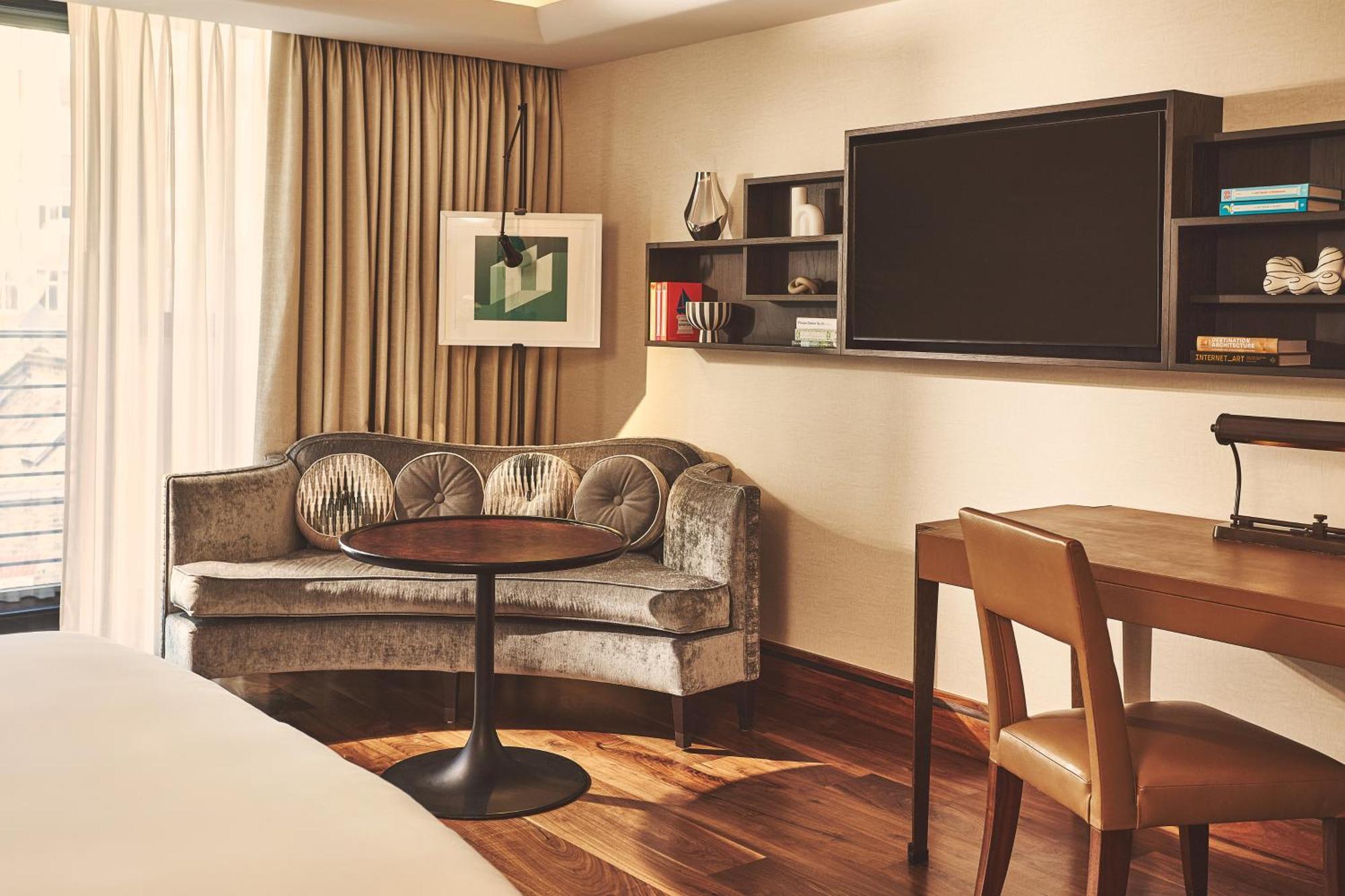 Contemporary Deluxe Room