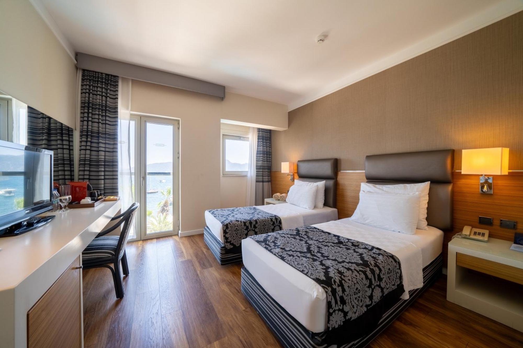 Standard Double or Twin Room Sea View