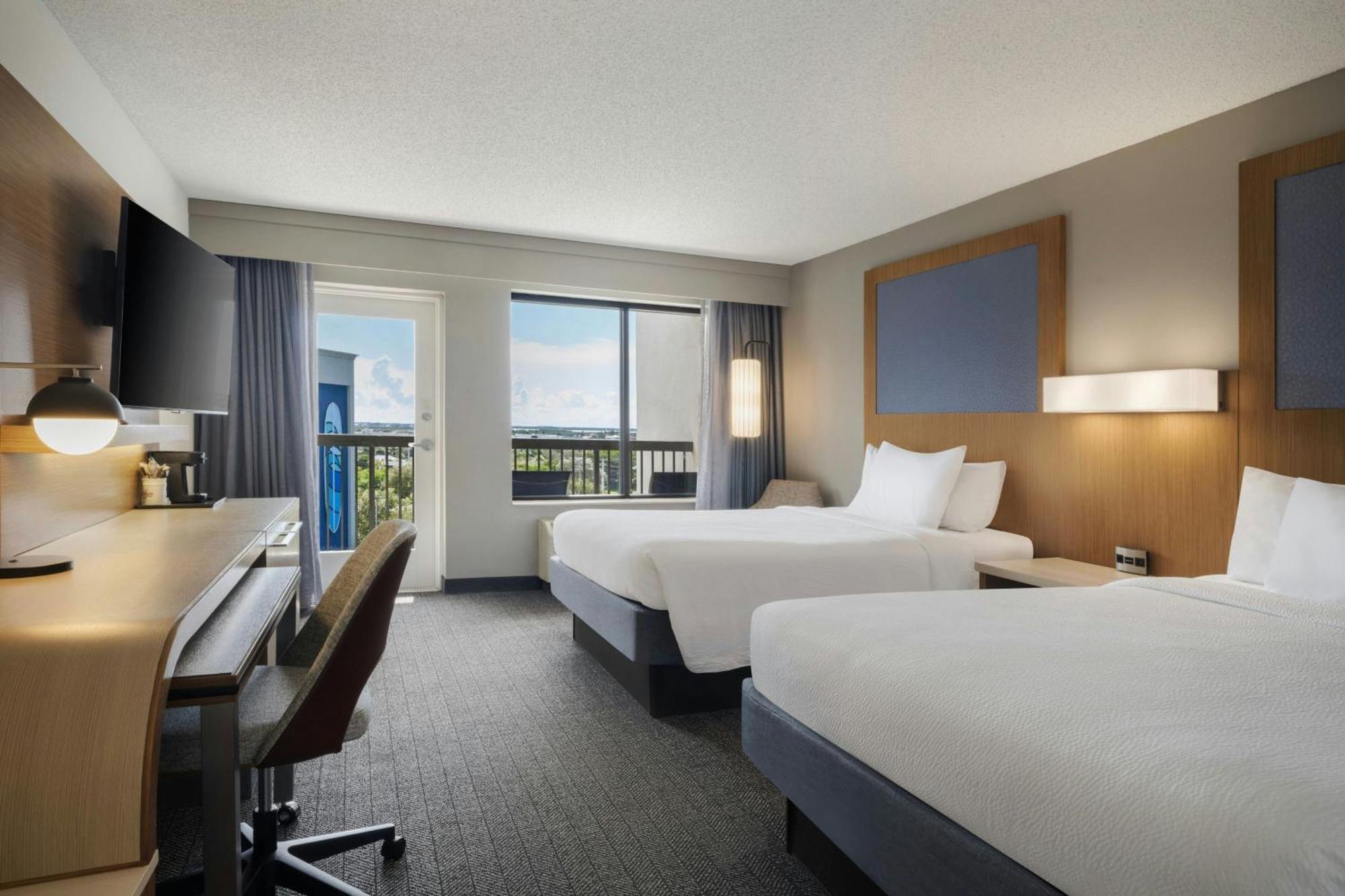 Queen Room with Two Queen Beds and Bathtub - Mobility Access/Hearing Accessible