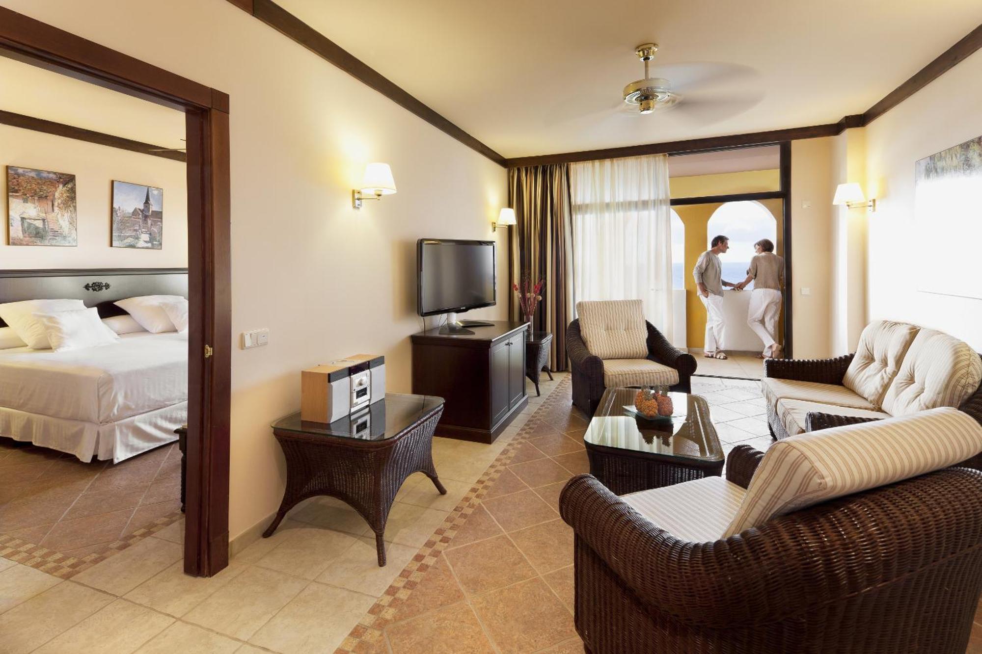 Deluxe Suite Sea View
