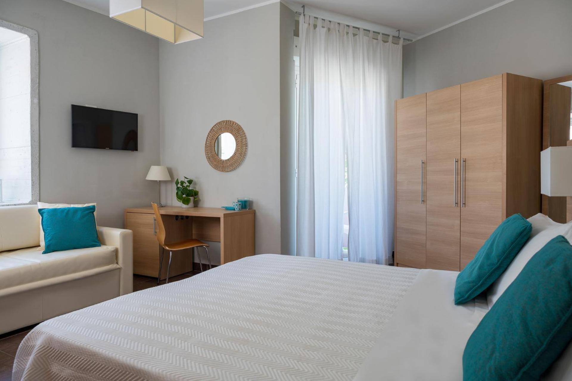 Large Double Room