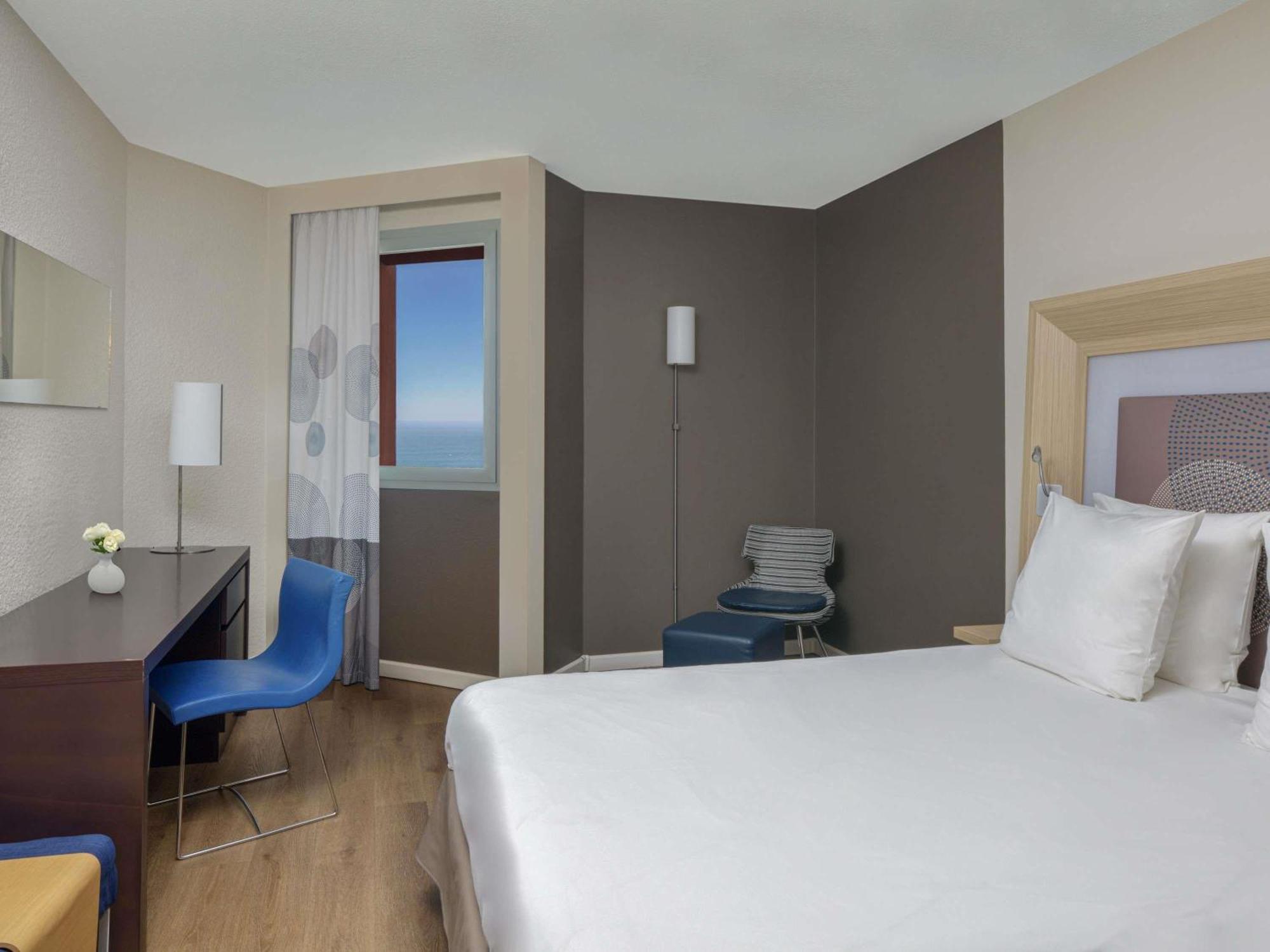 Junior Suite One Double Bed Ocean Side