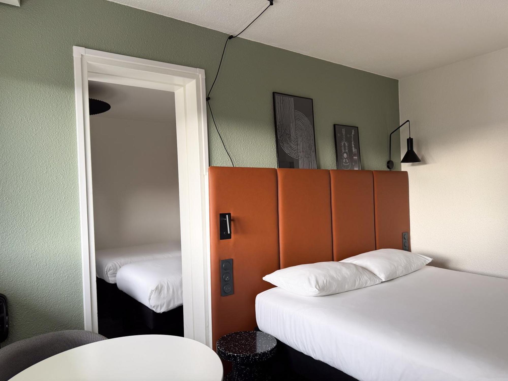 Standard Room Double Bed Twin Beds
