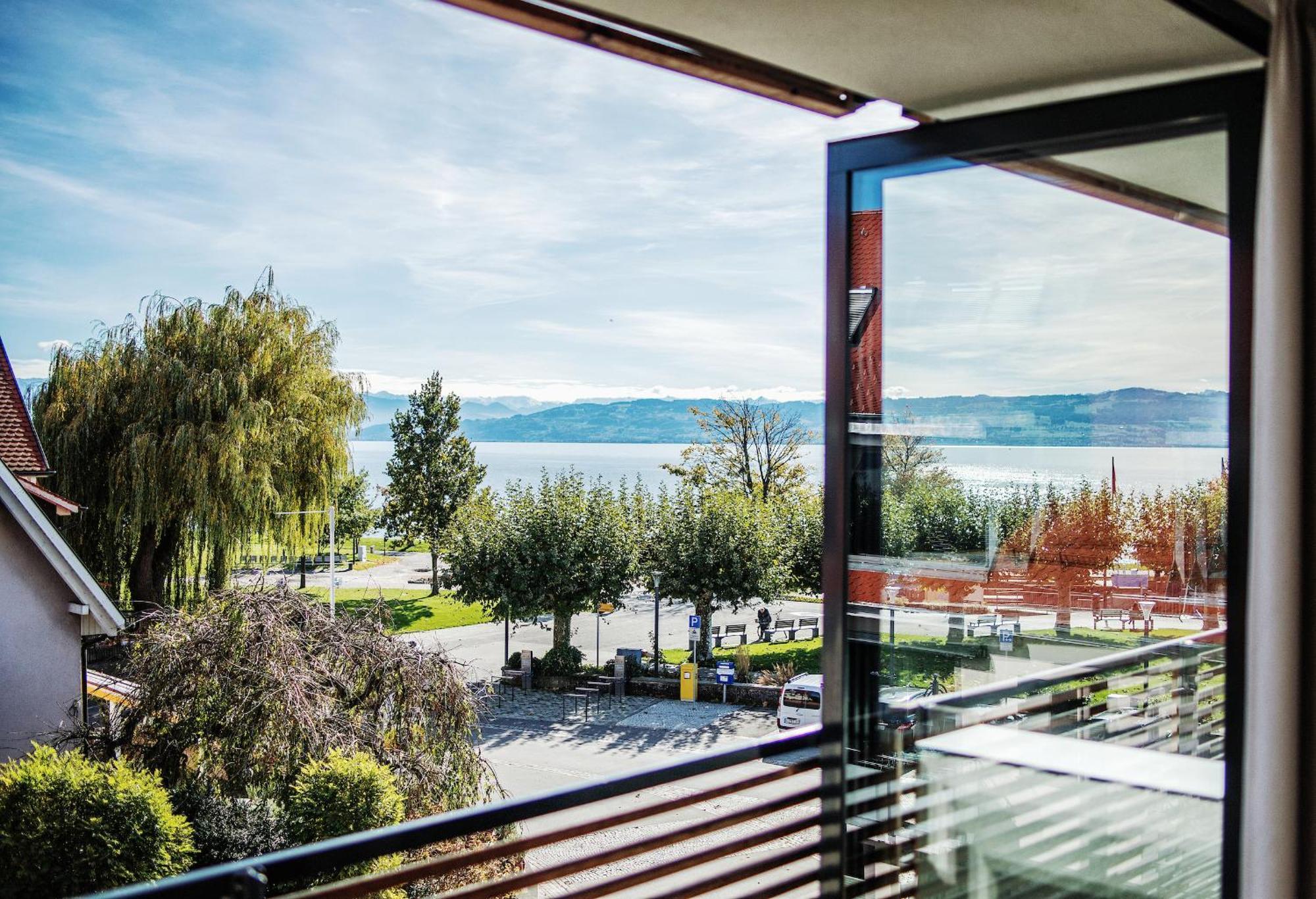 Double Room partial Lake View Balcony Annex