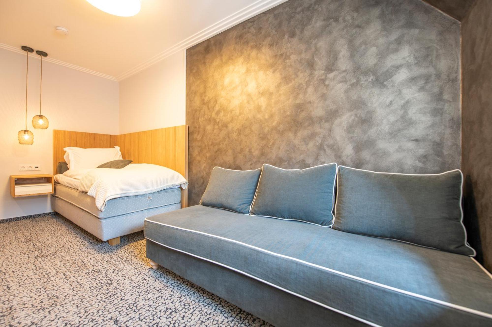 Small Single Room