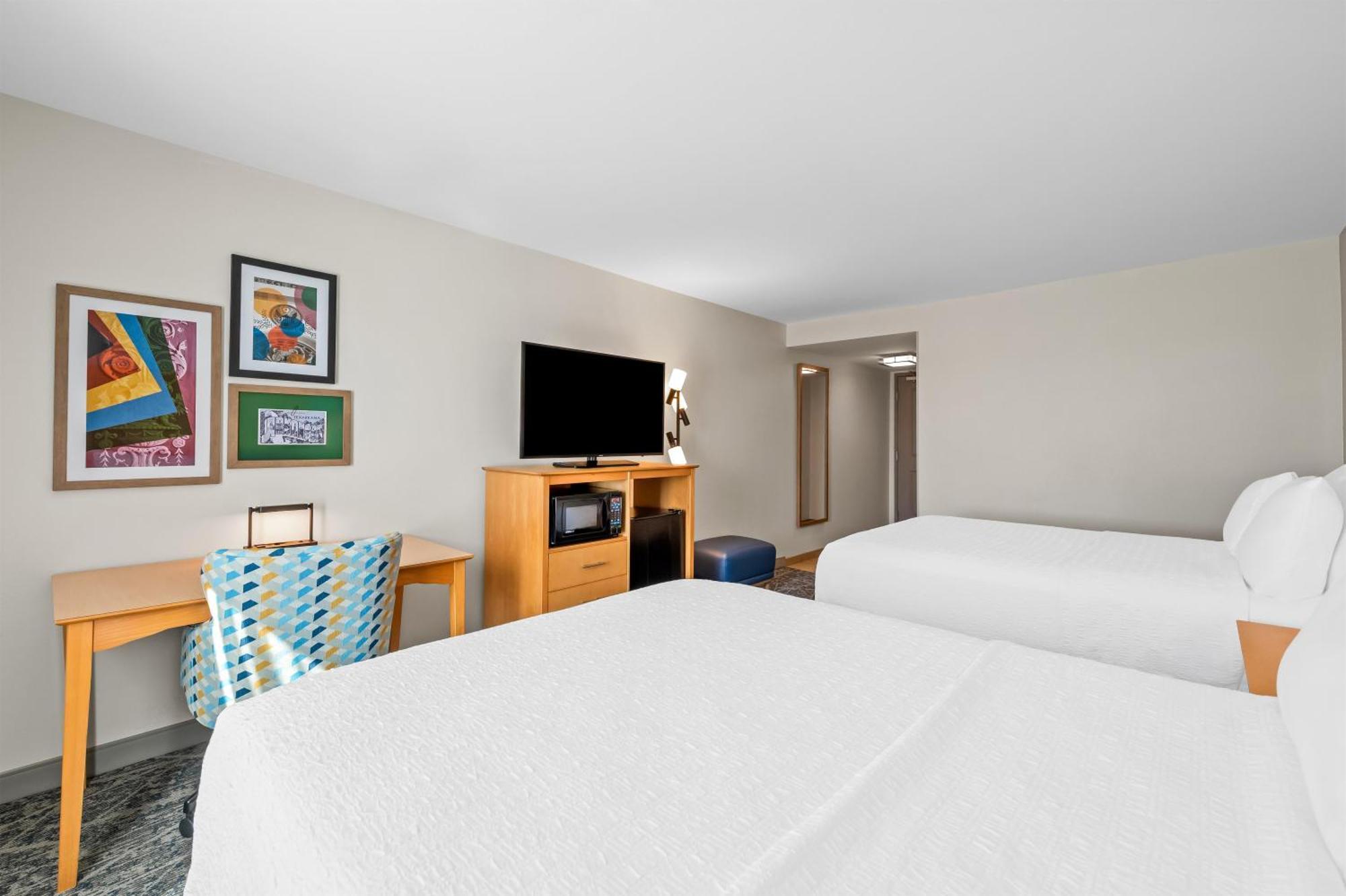 Room Two Queen Beds Non-Smoking