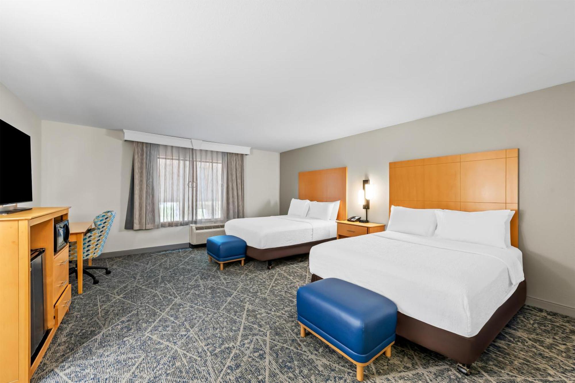 Queen Room Two Queen Beds Mobility Hearing Access or Non-Smoking