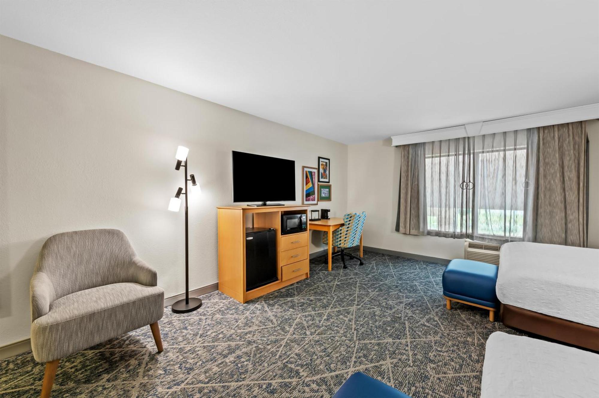 Queen Room Two Queen Beds Mobility Hearing Access or Non-Smoking