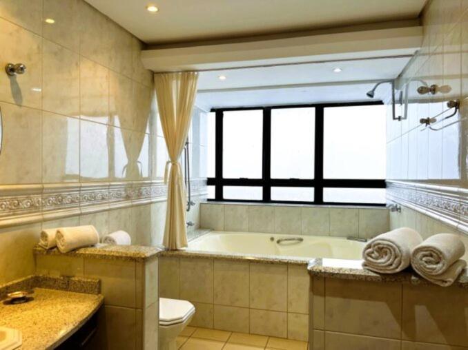 Suite Spa Bath