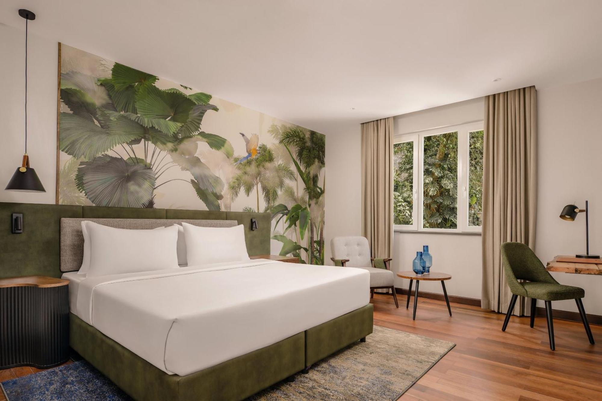 Premium King Room