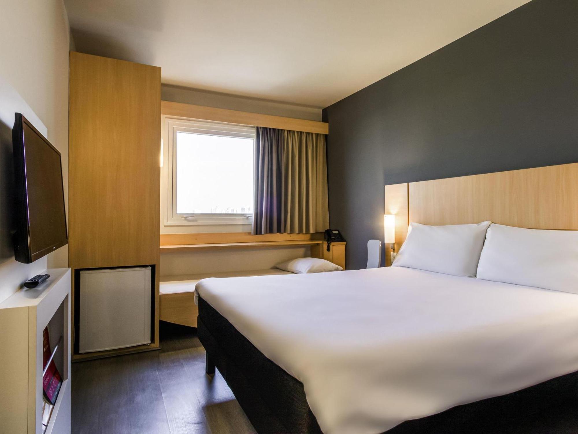 Double Room Extra Child Bed