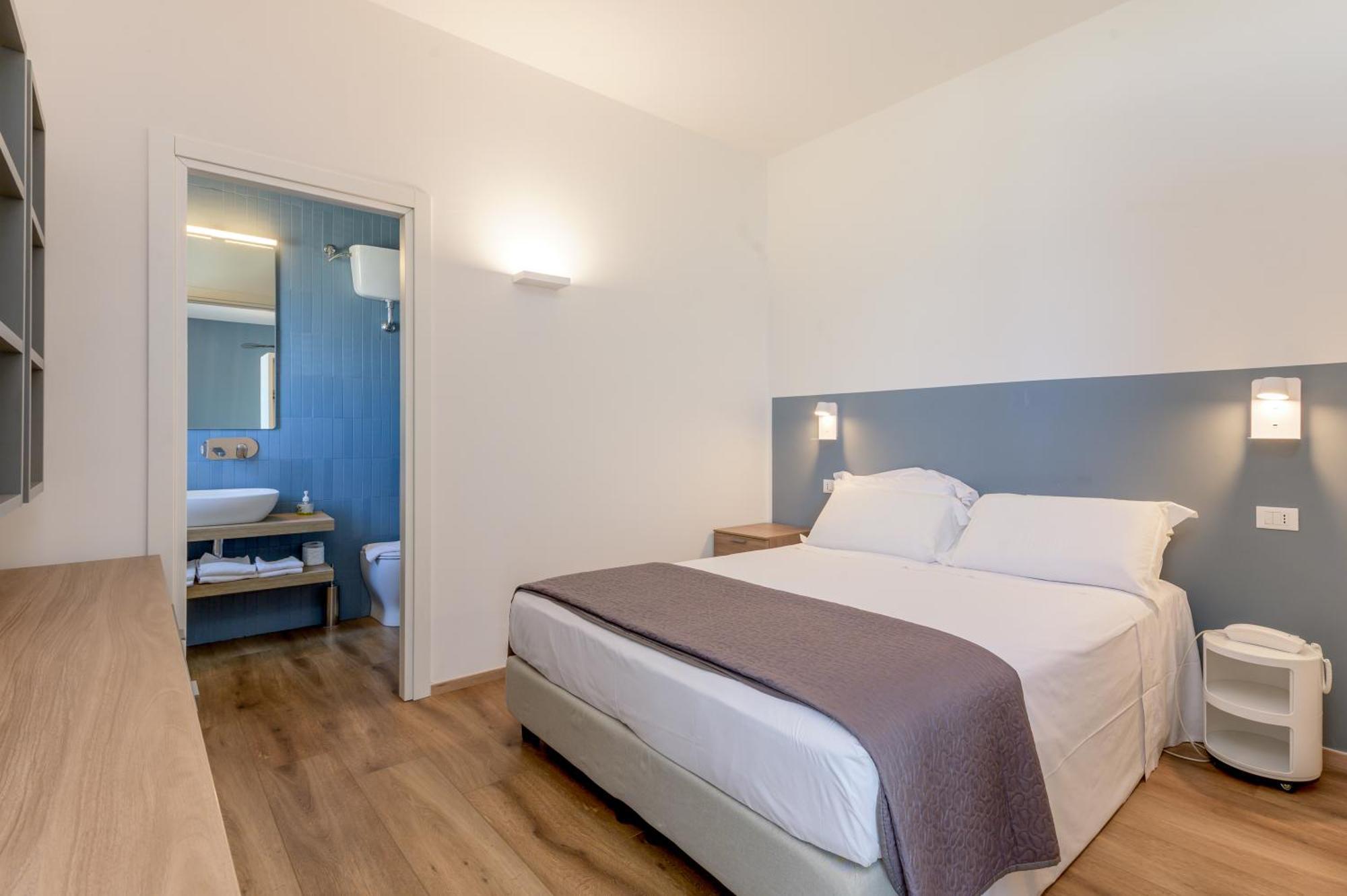 Deluxe Triple Room with Sea View,1739646534:JPEG