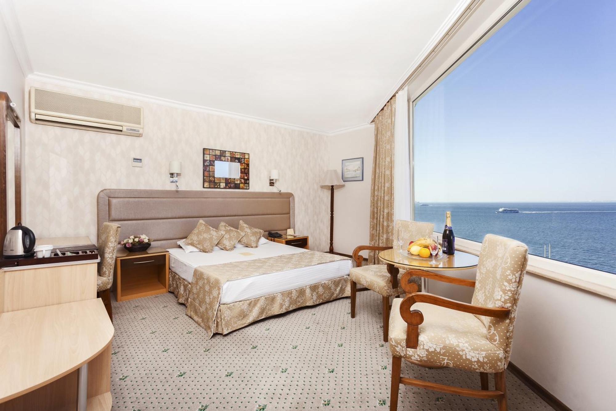 Junior Suite with Sea View,1593643607:JPEG