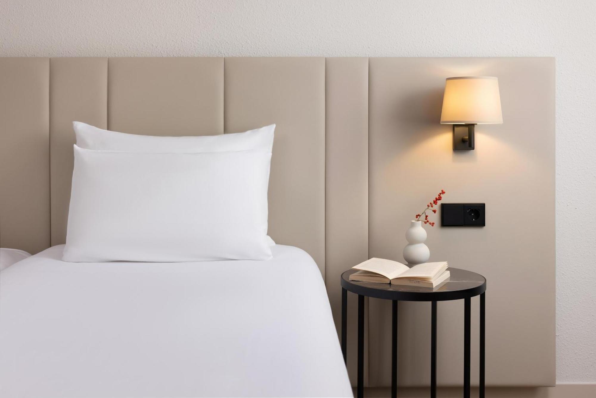 Standard Twin Room Sea View Extra Bed