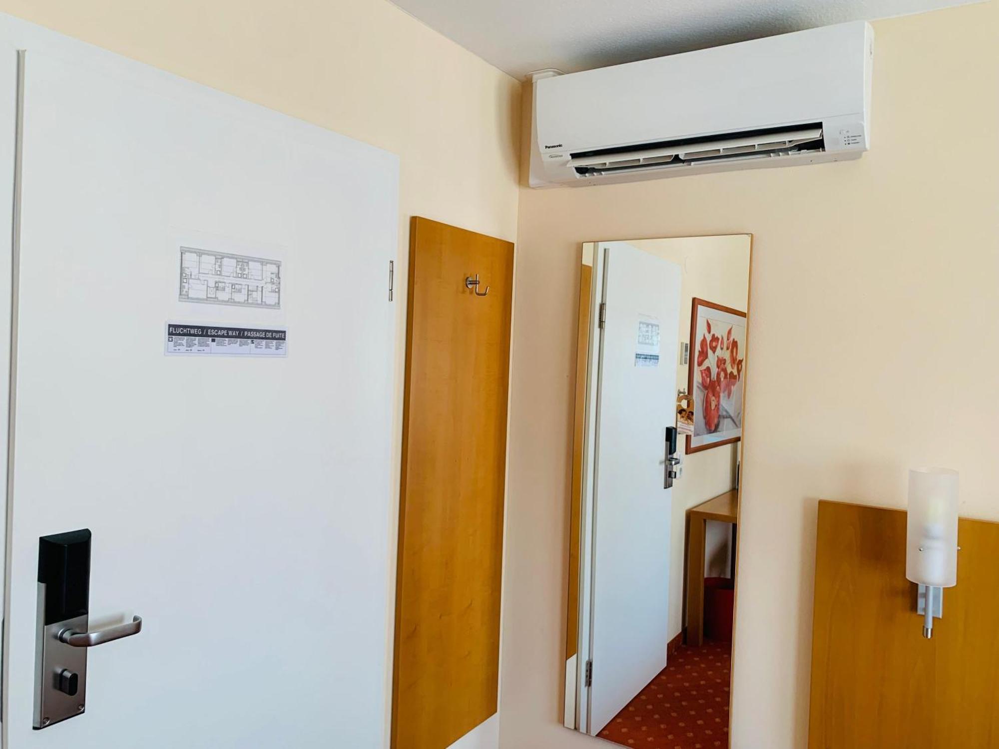Double Room air-conditioning
