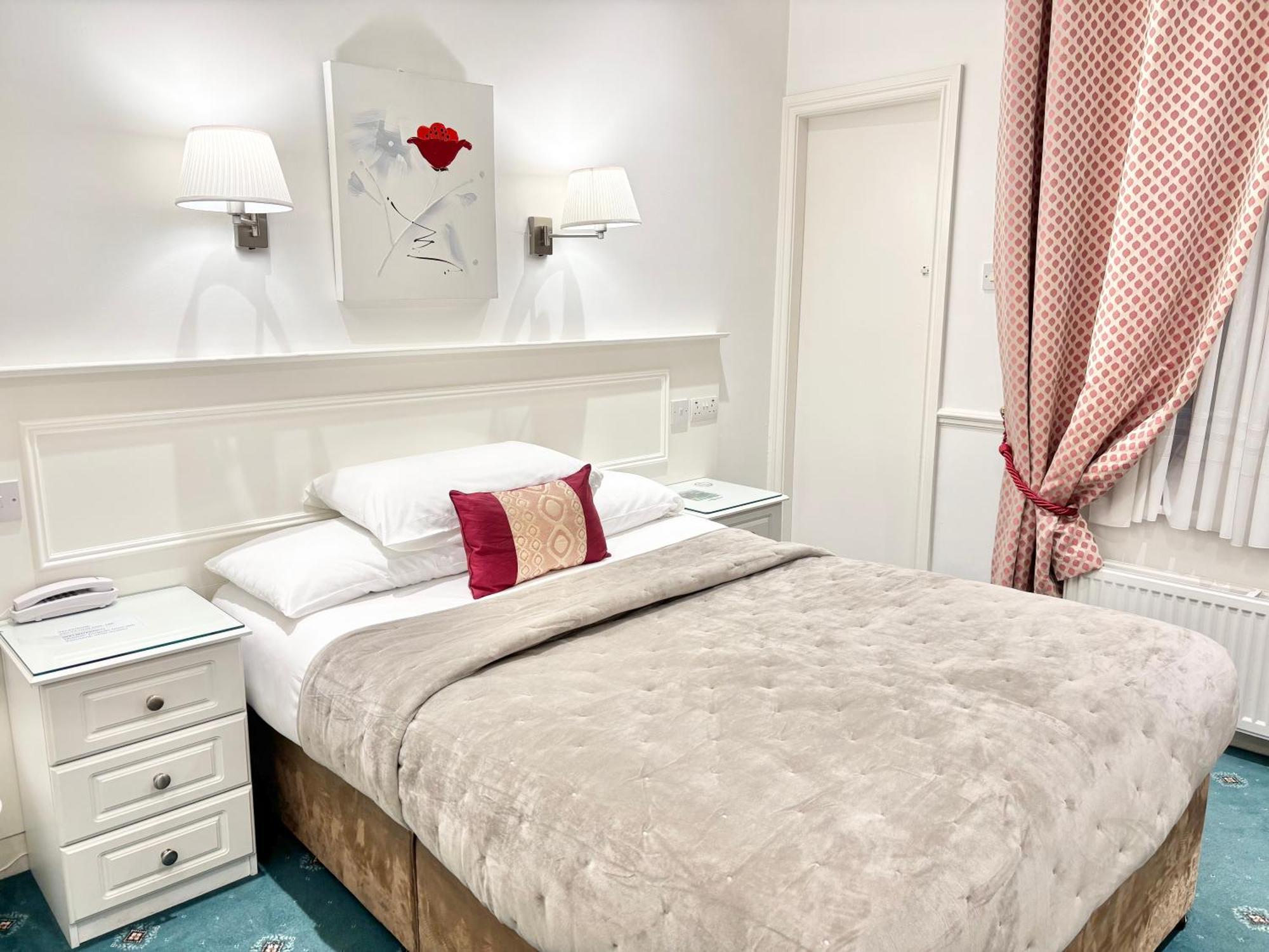 Small Single Room