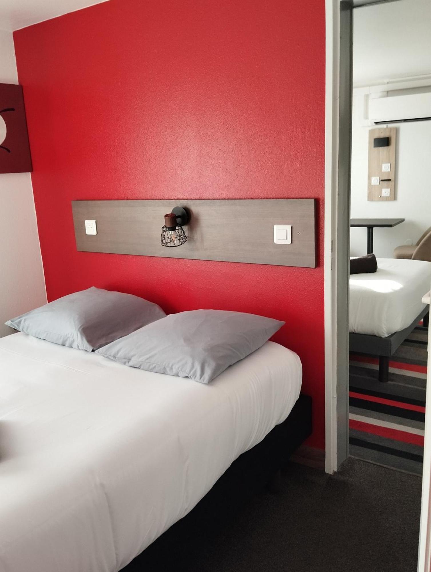 Standard Room 2 Double Beds