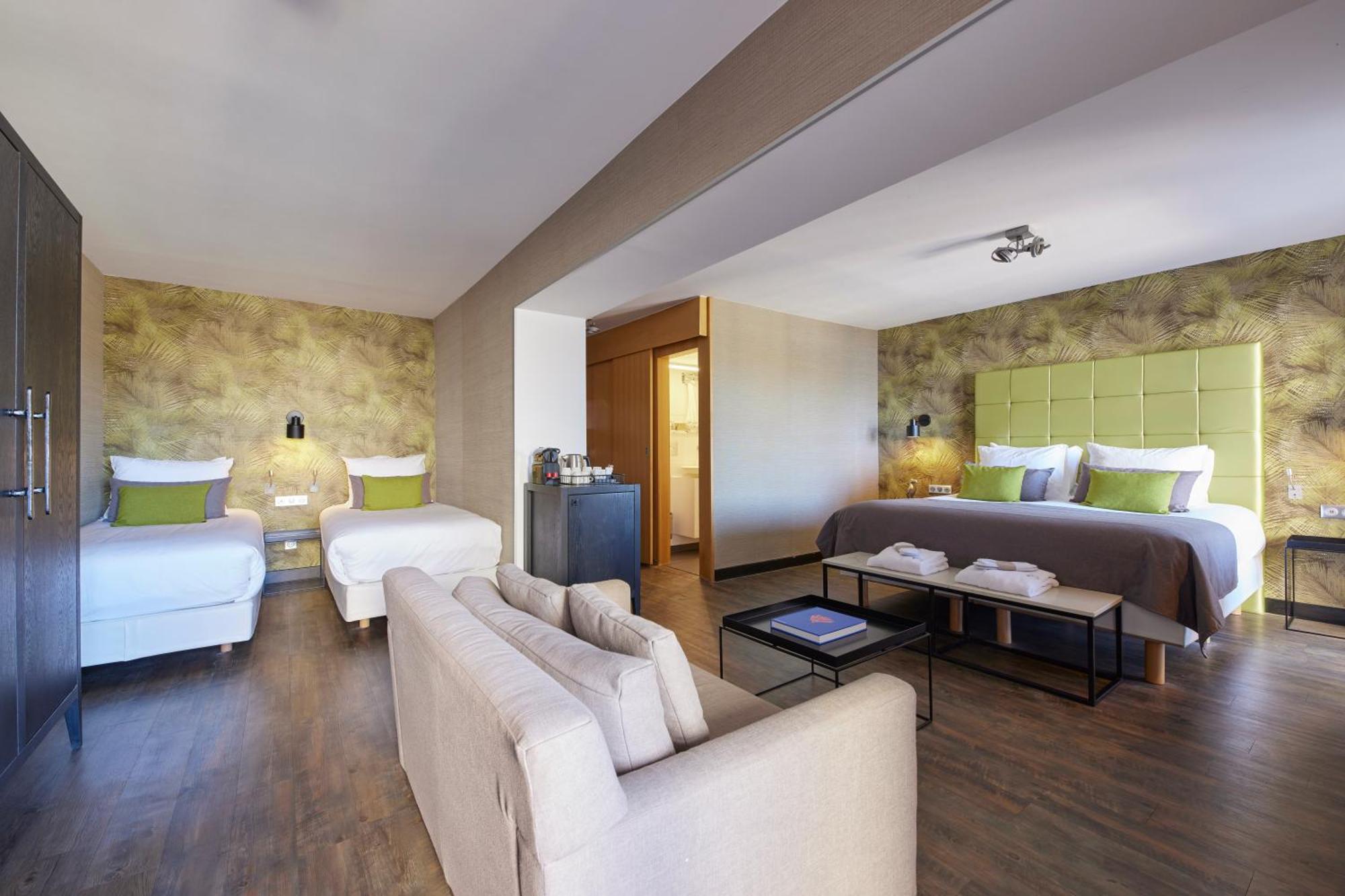 Family suite balcony