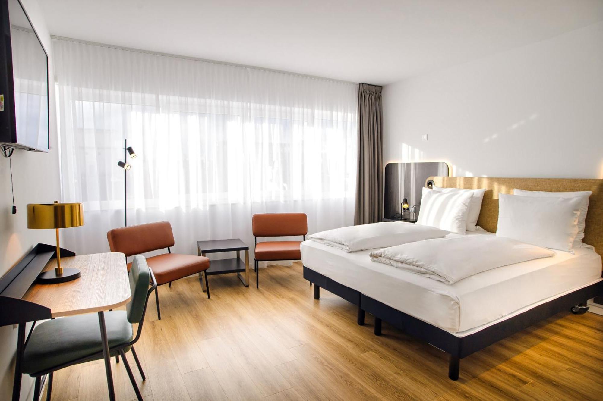 Superior King Room