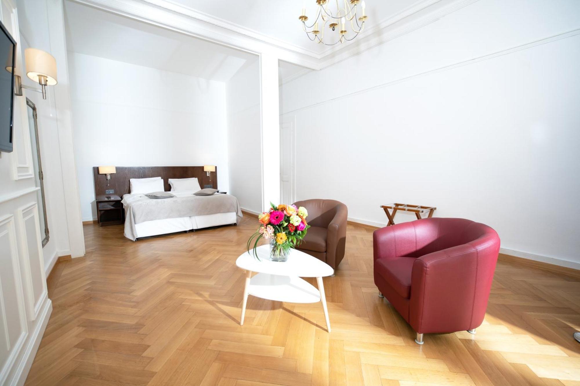 Chambre Supérieure avec Balcon - Vue sur Lac