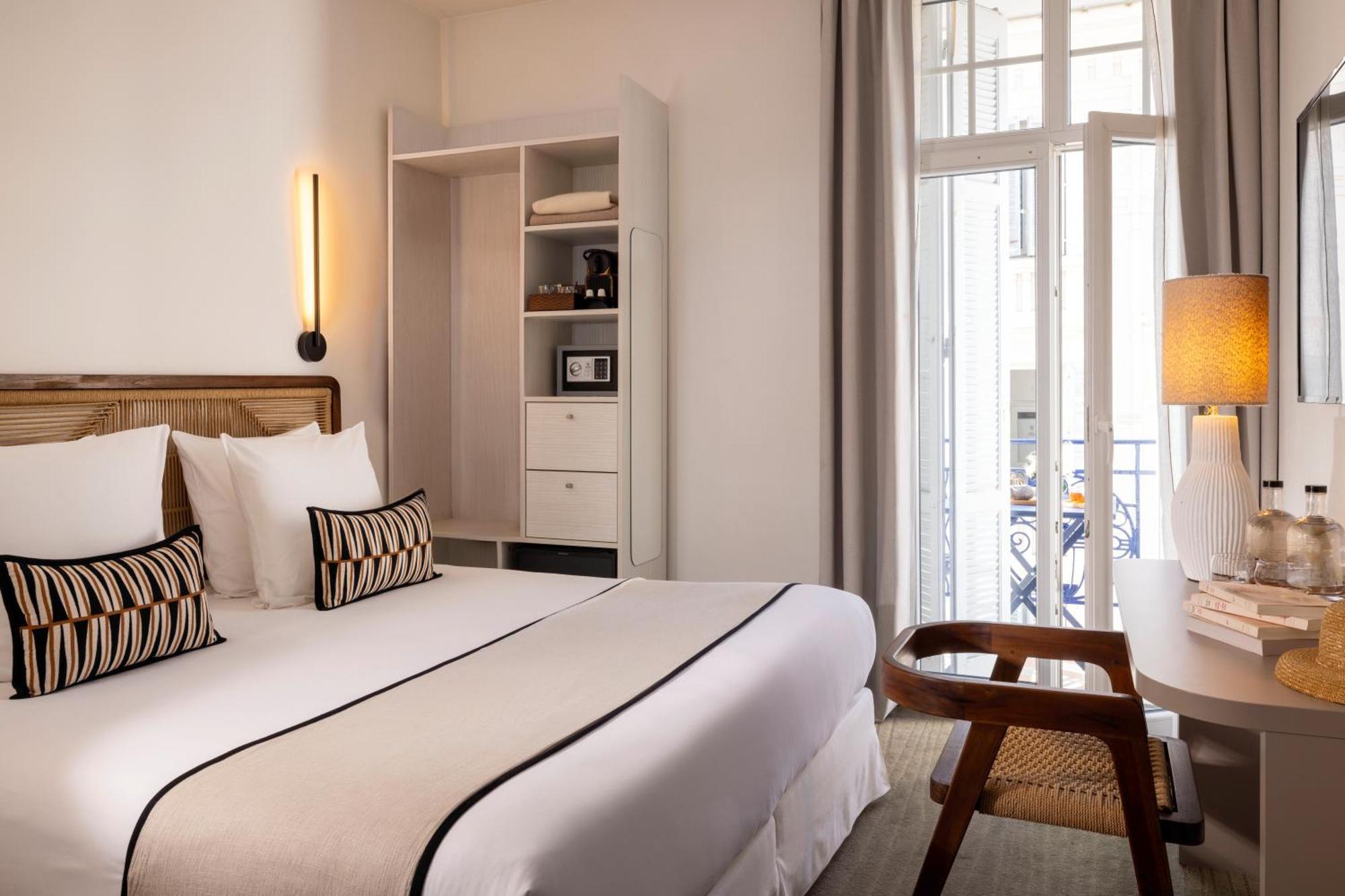 Superior Double Room,1772048691:JPEG