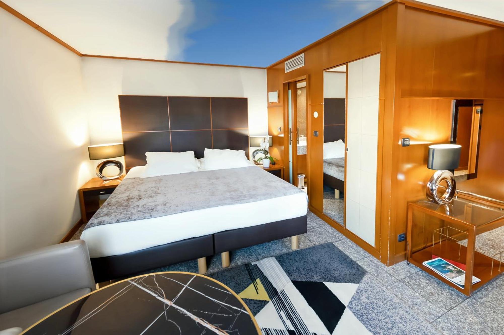 Classic Double Room