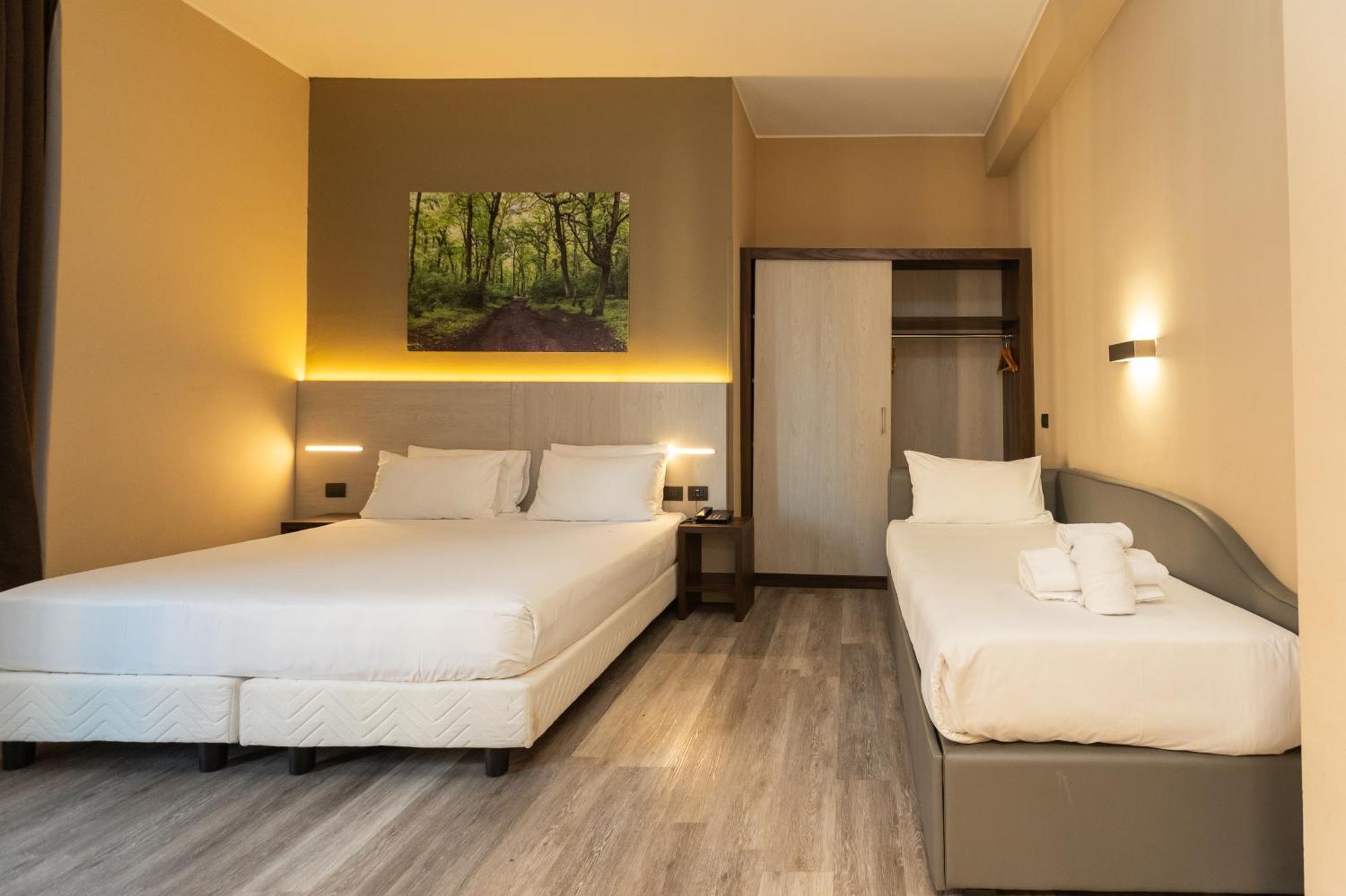 Triple Room