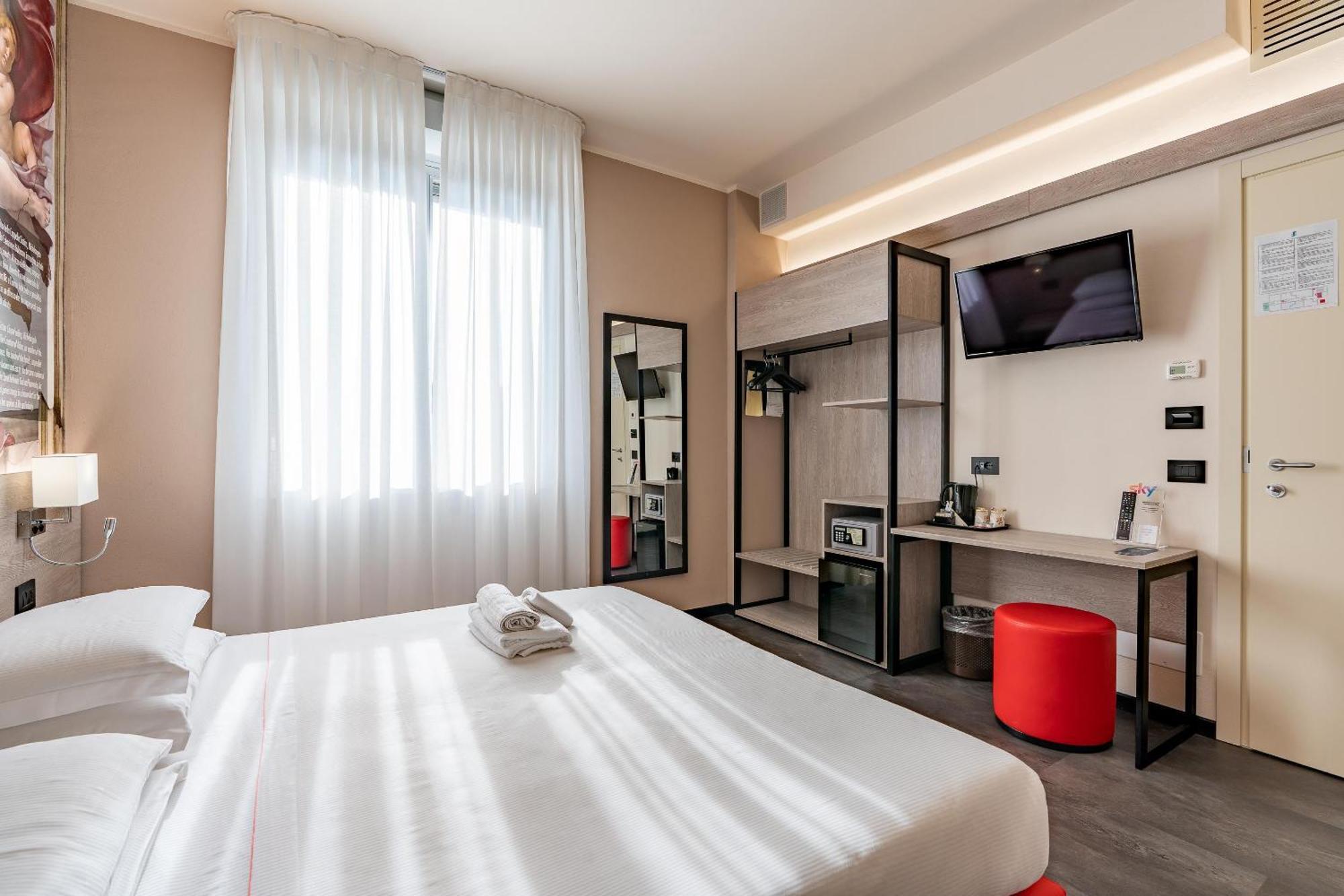 Comfort Queen Room