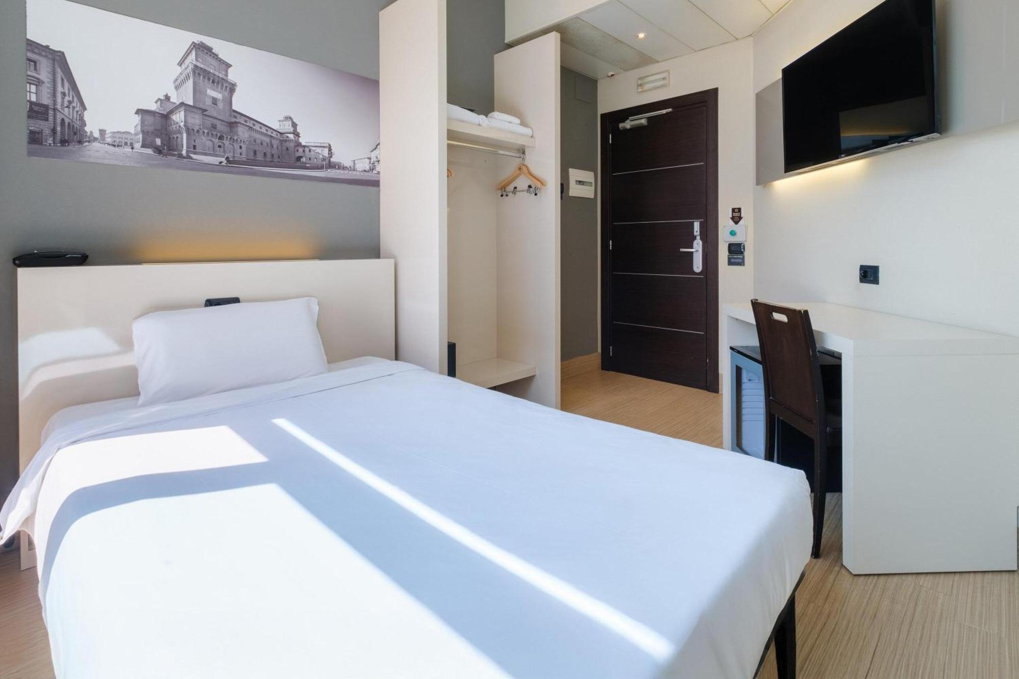 Single Room,1765159127:JPEG