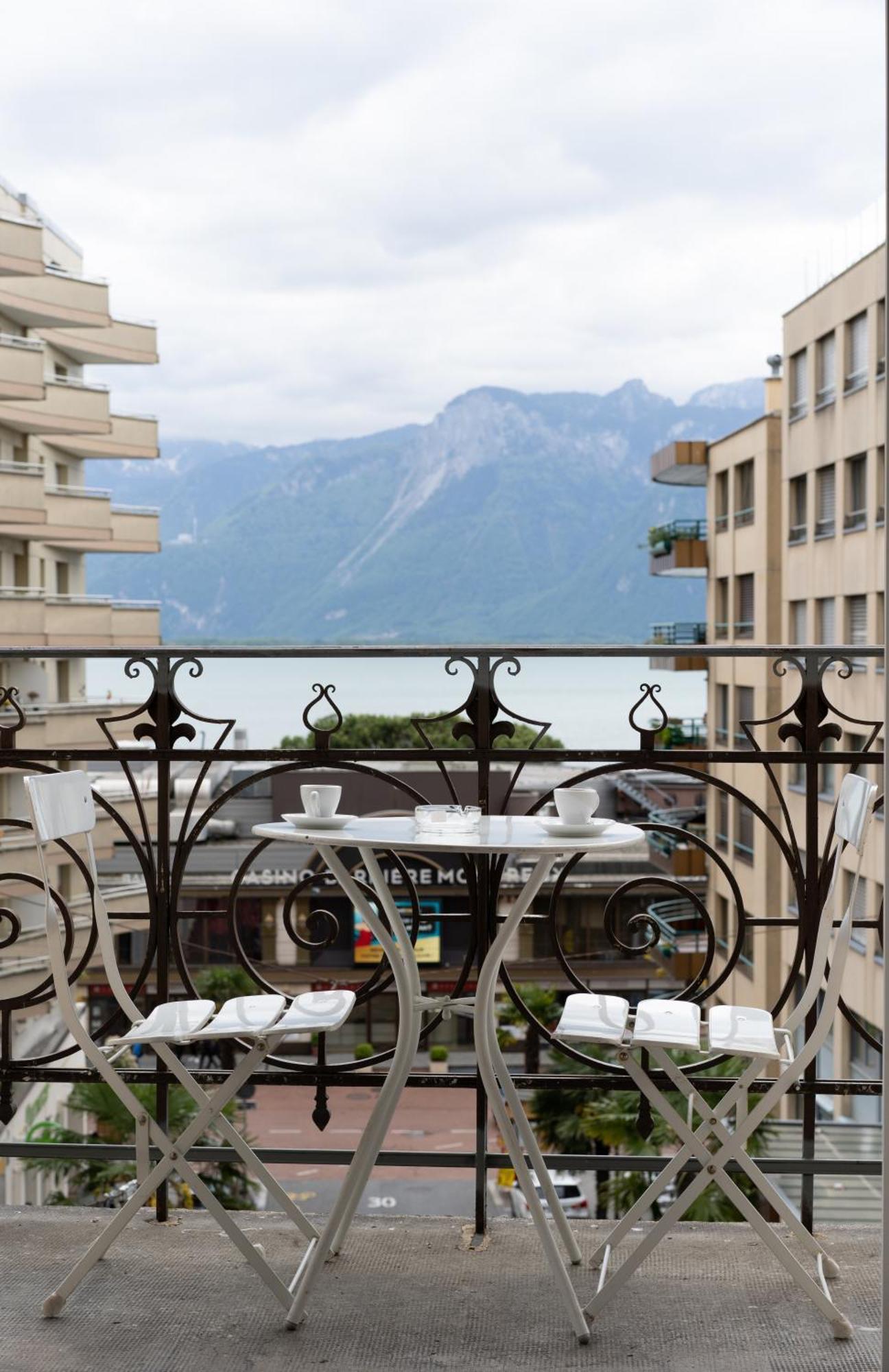 Economy Double Room Balcony – Lake View