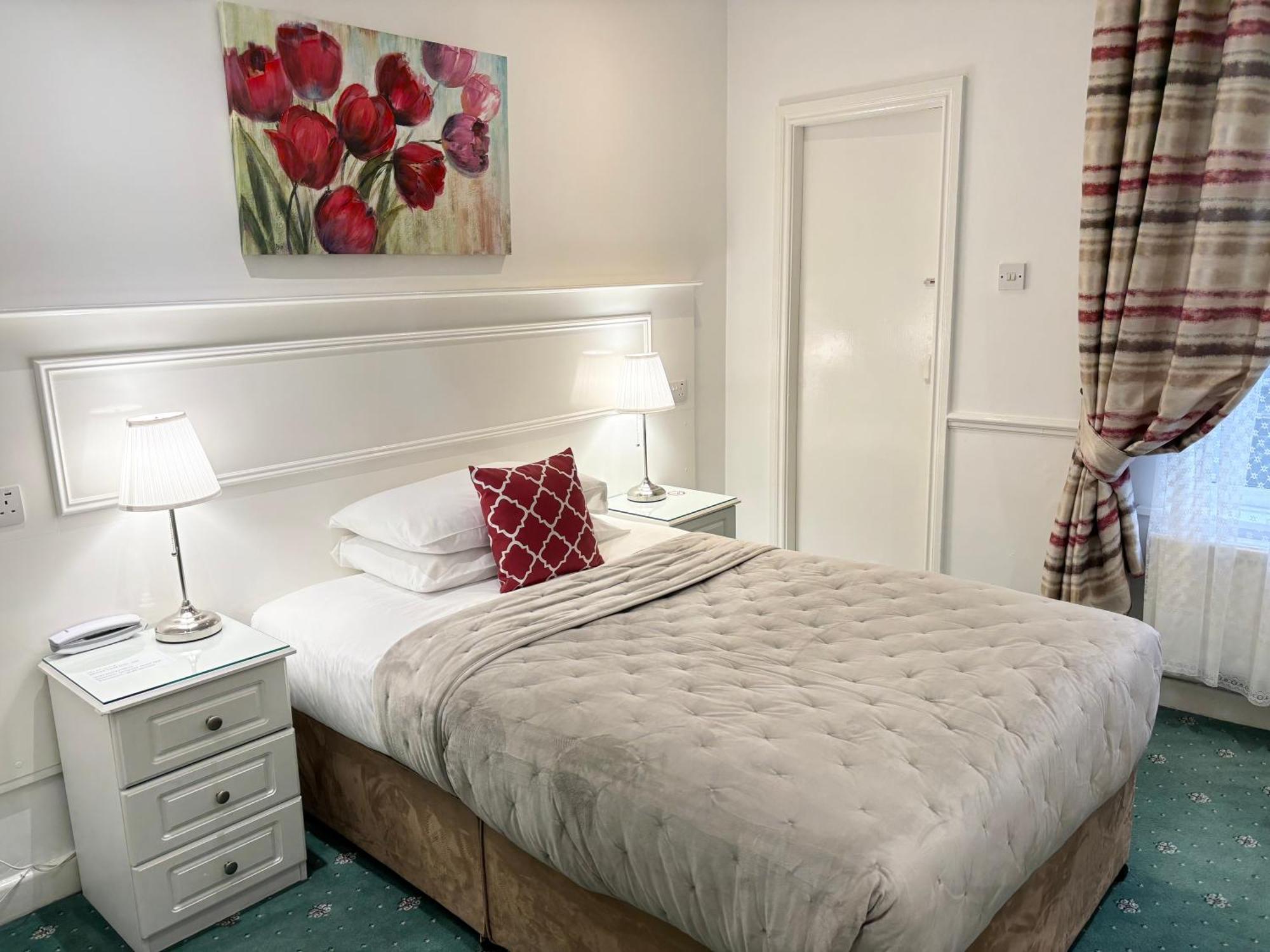 Small Single Room