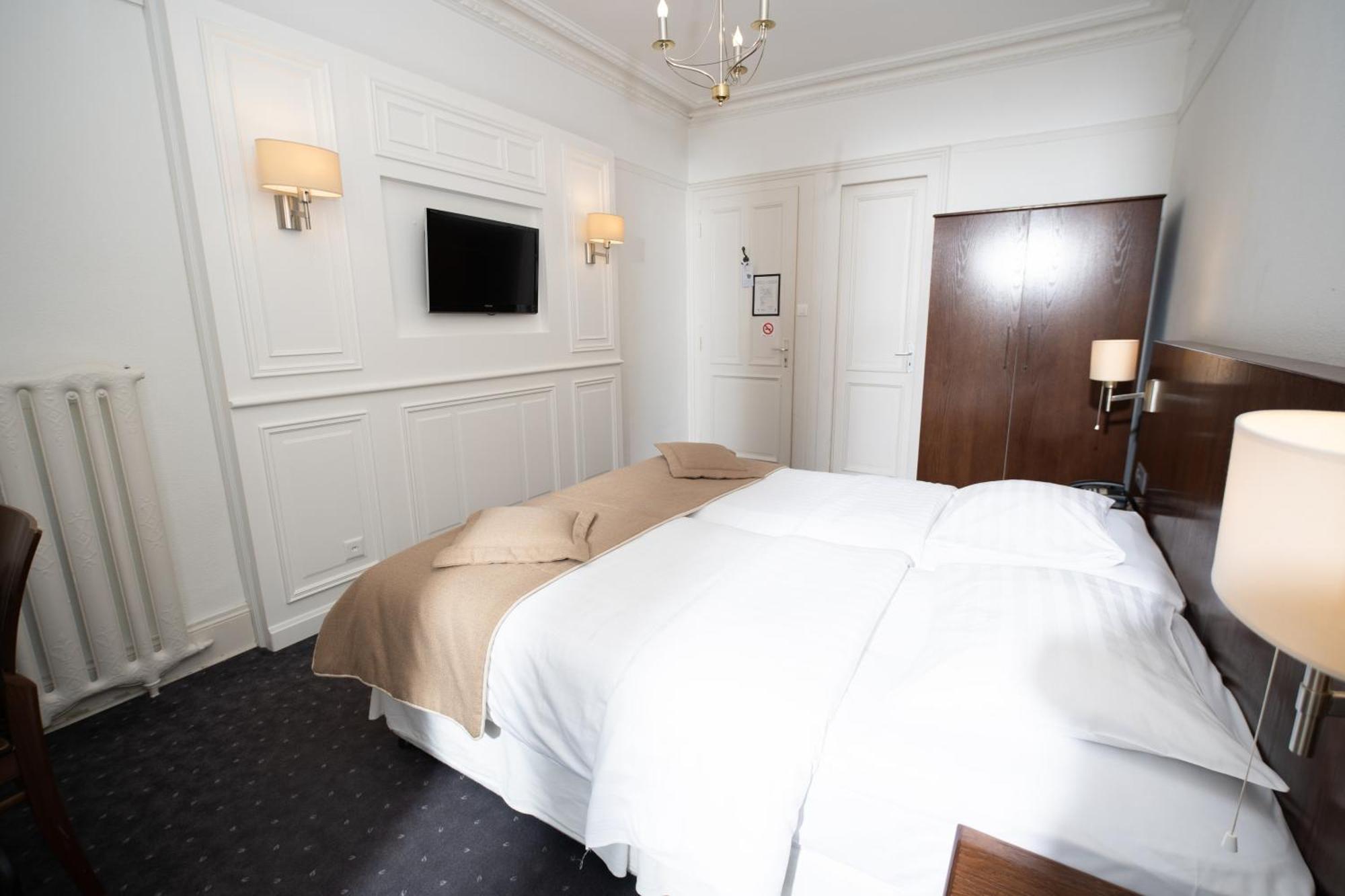 Renovated Double Room Balcony