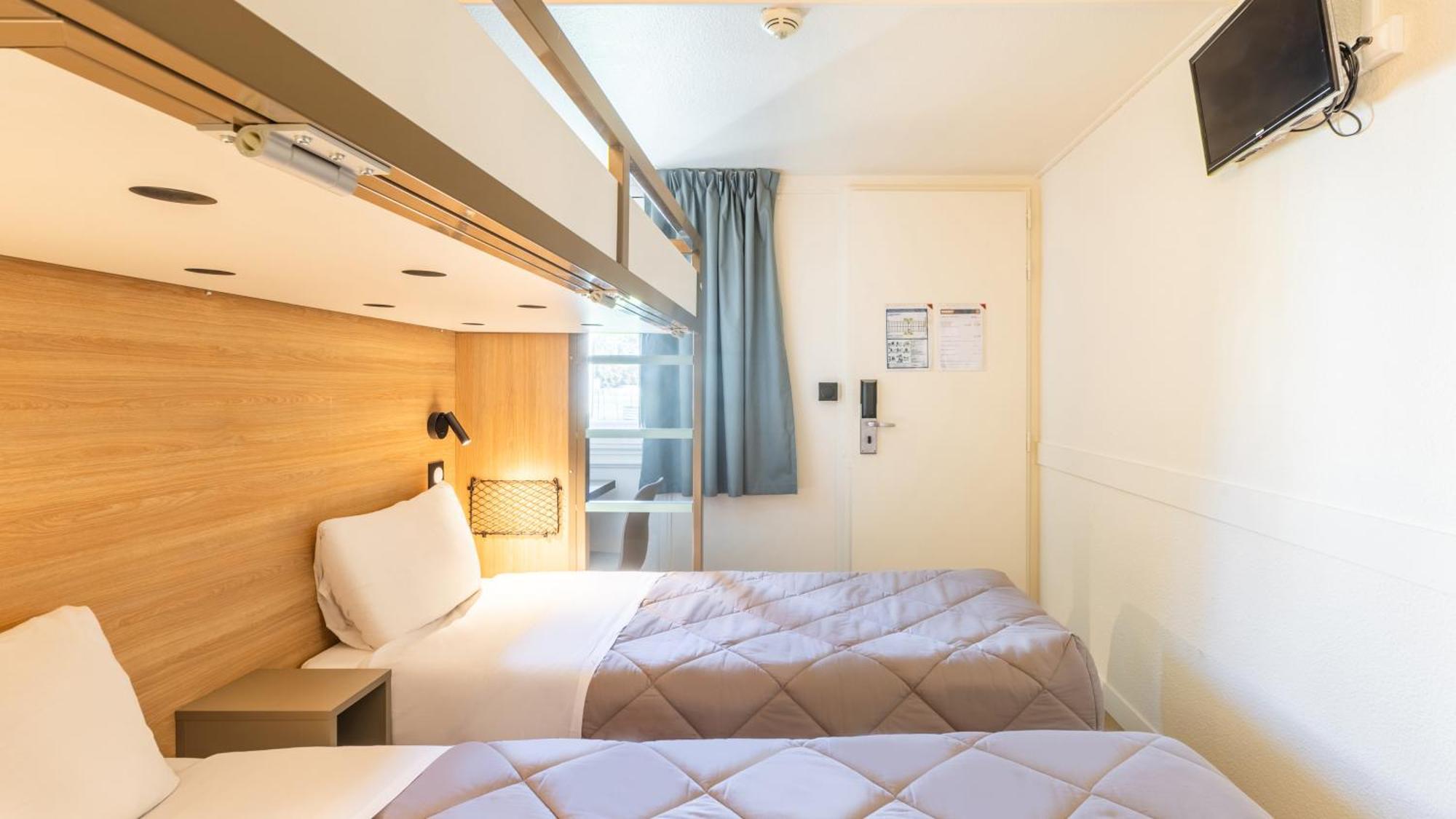 Standard Twin Room One Bunk Bed