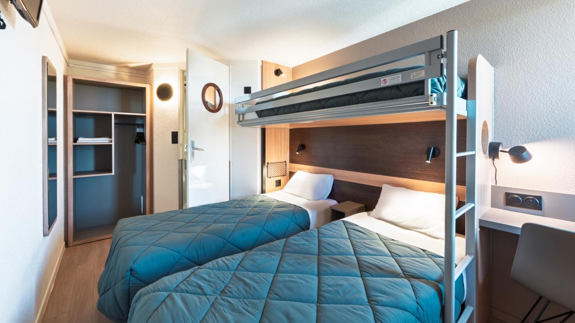Standard Twin Room One Bunk Bed
