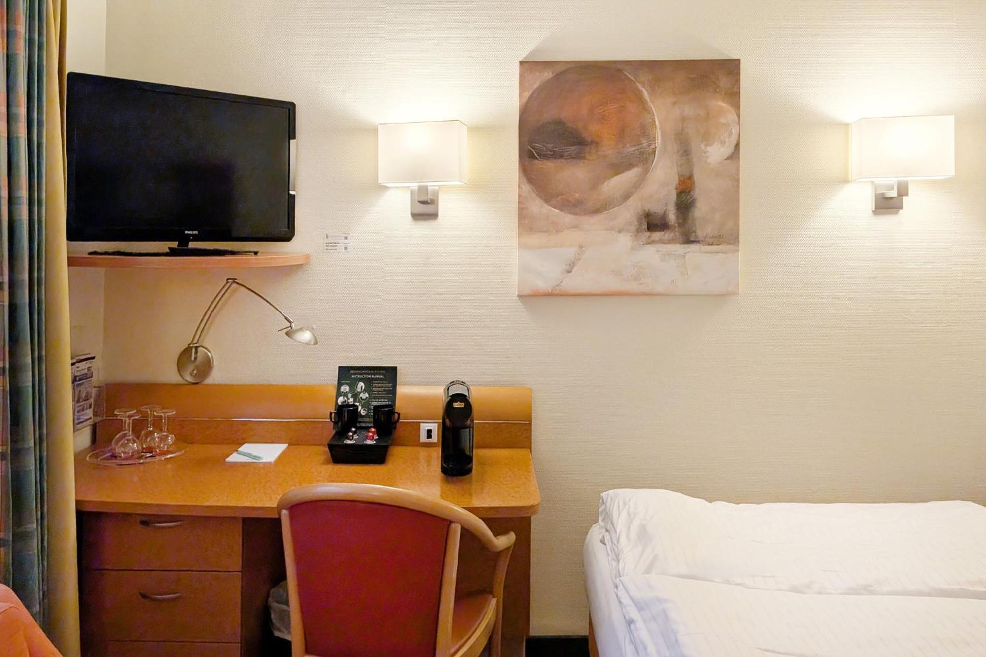 Standard Room Two Single Beds