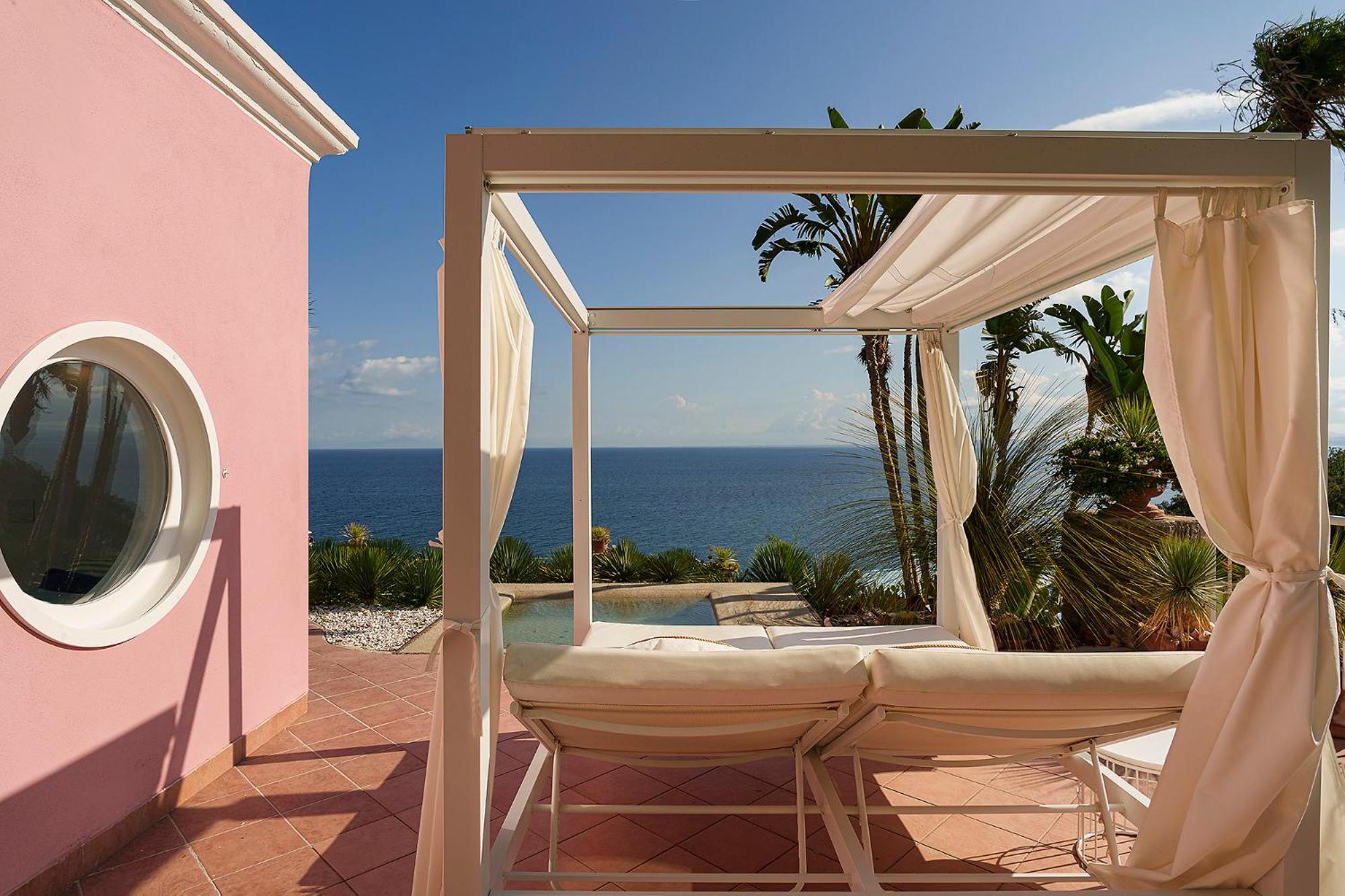 Junior Suite Private Pool