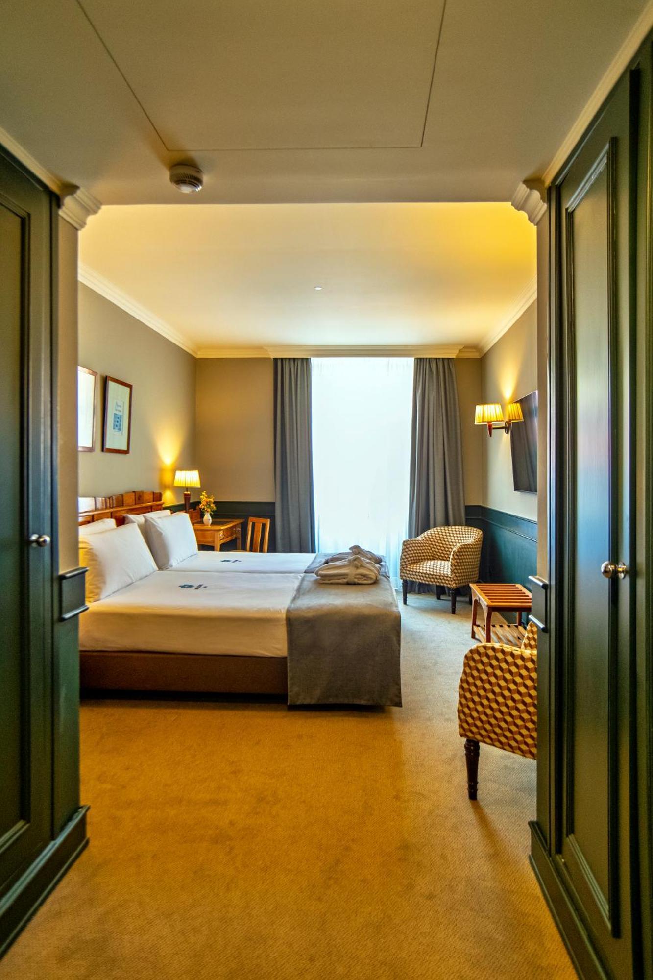 Double or Twin Room Rossio Square view