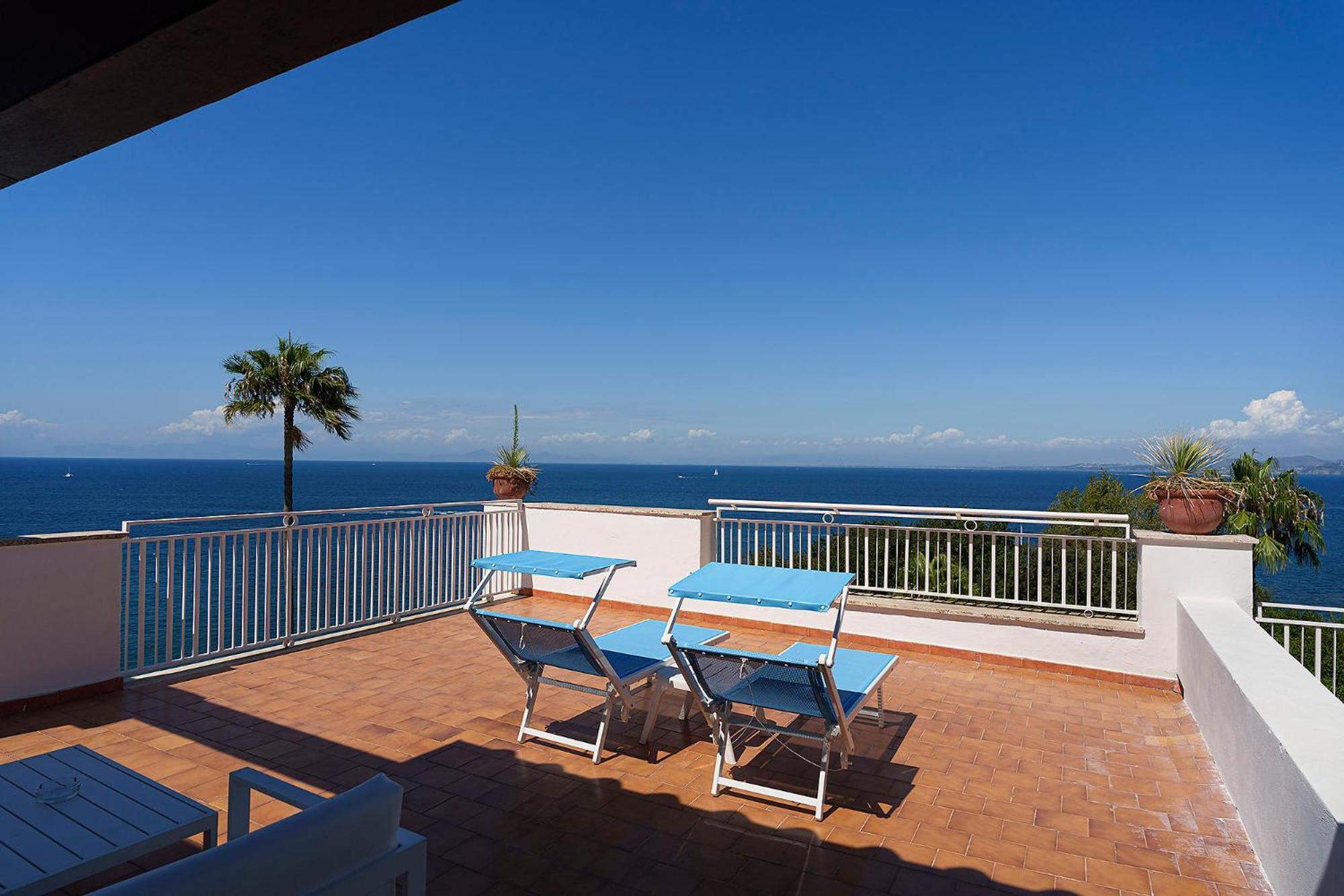 Superior Double or Twin Room Sea View