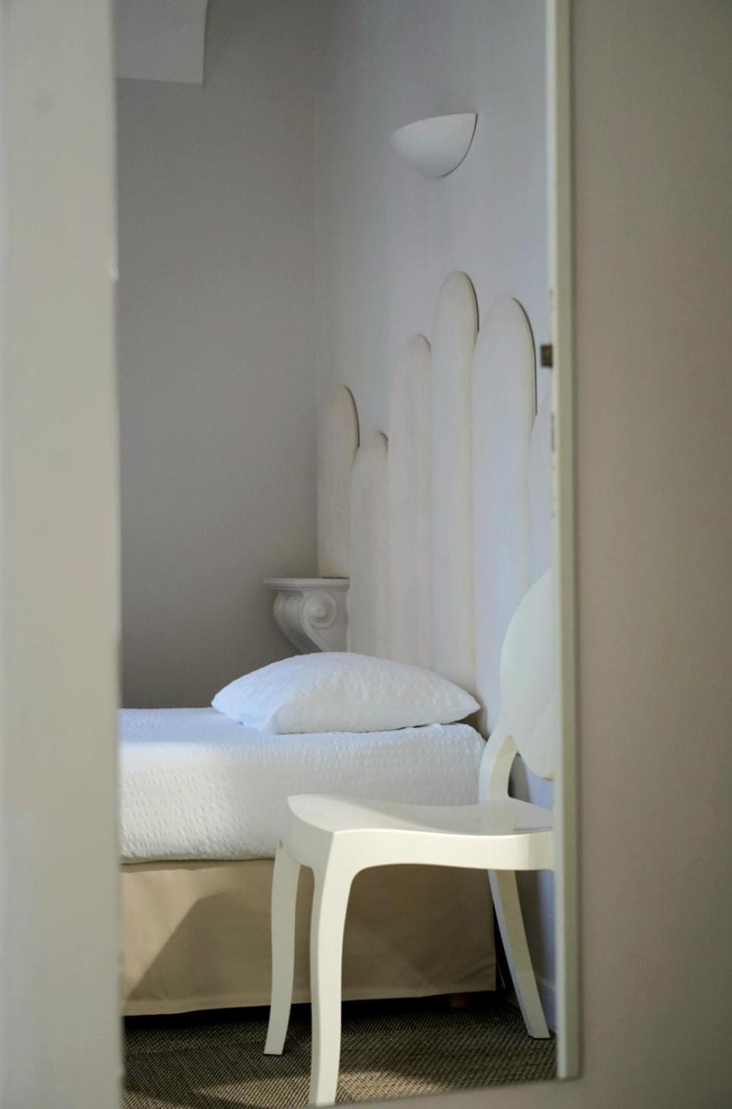 Single Room,1742607172:JPEG