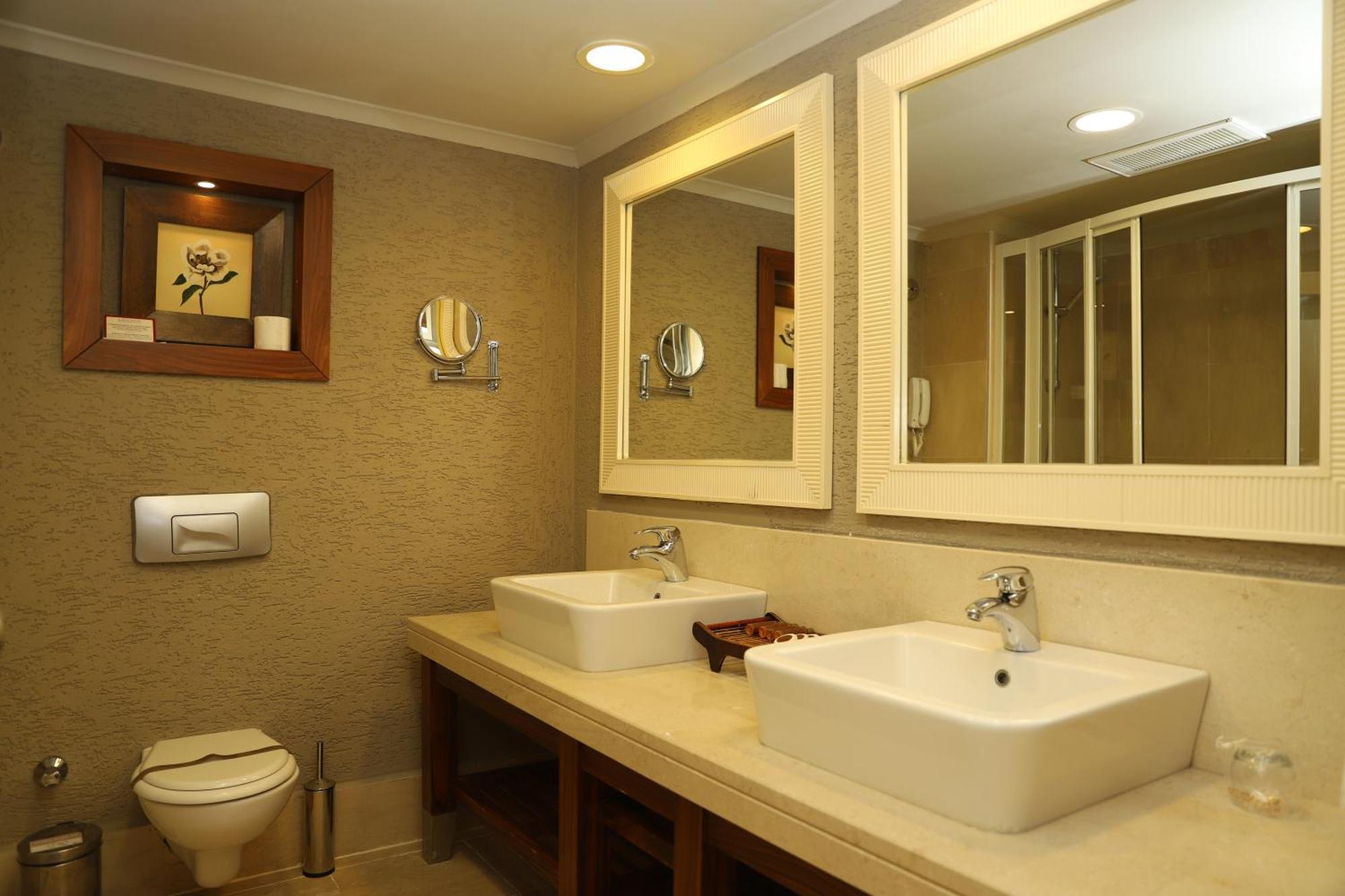 Family Suite Land View