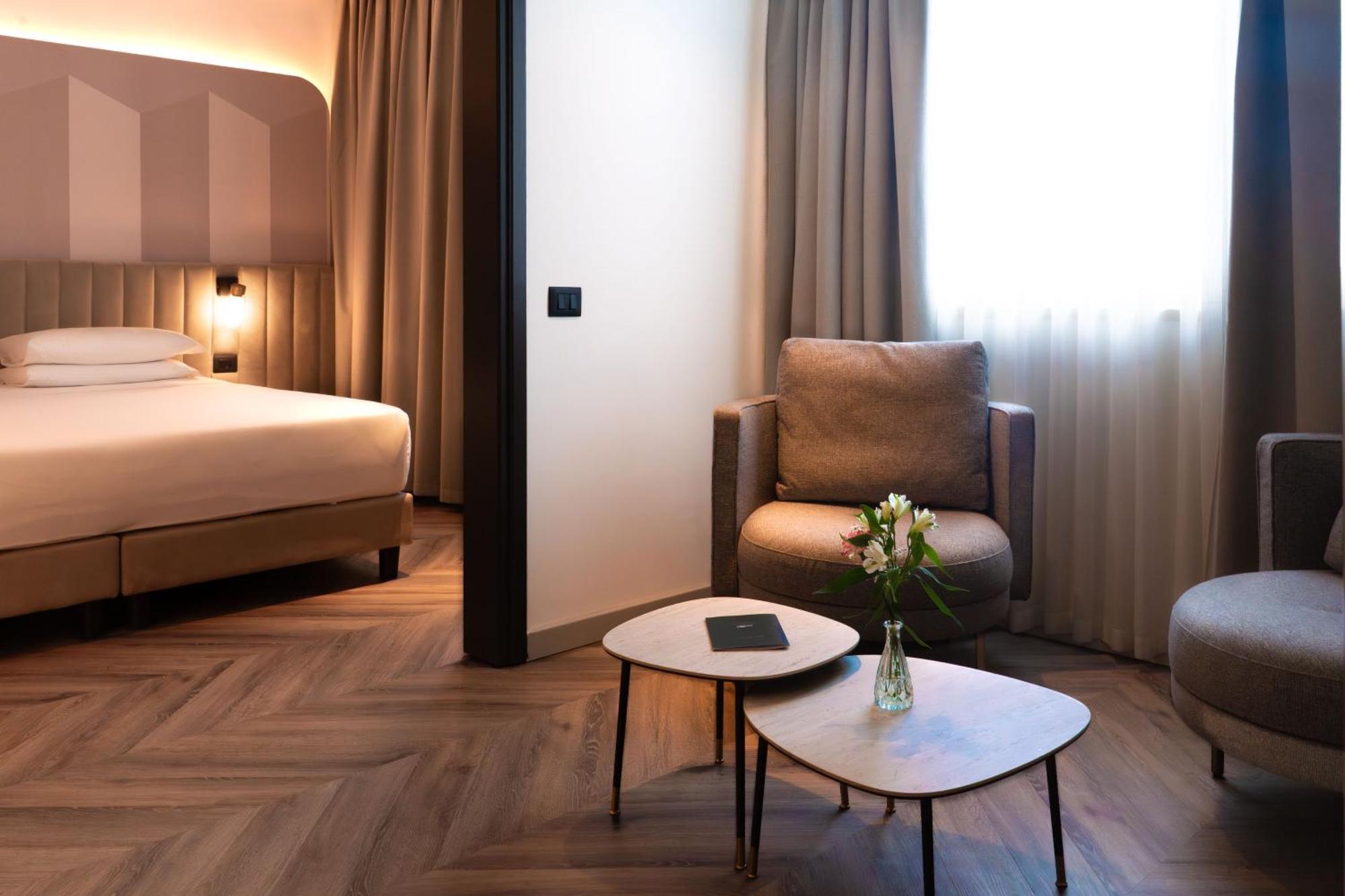 Deluxe Junior Suite