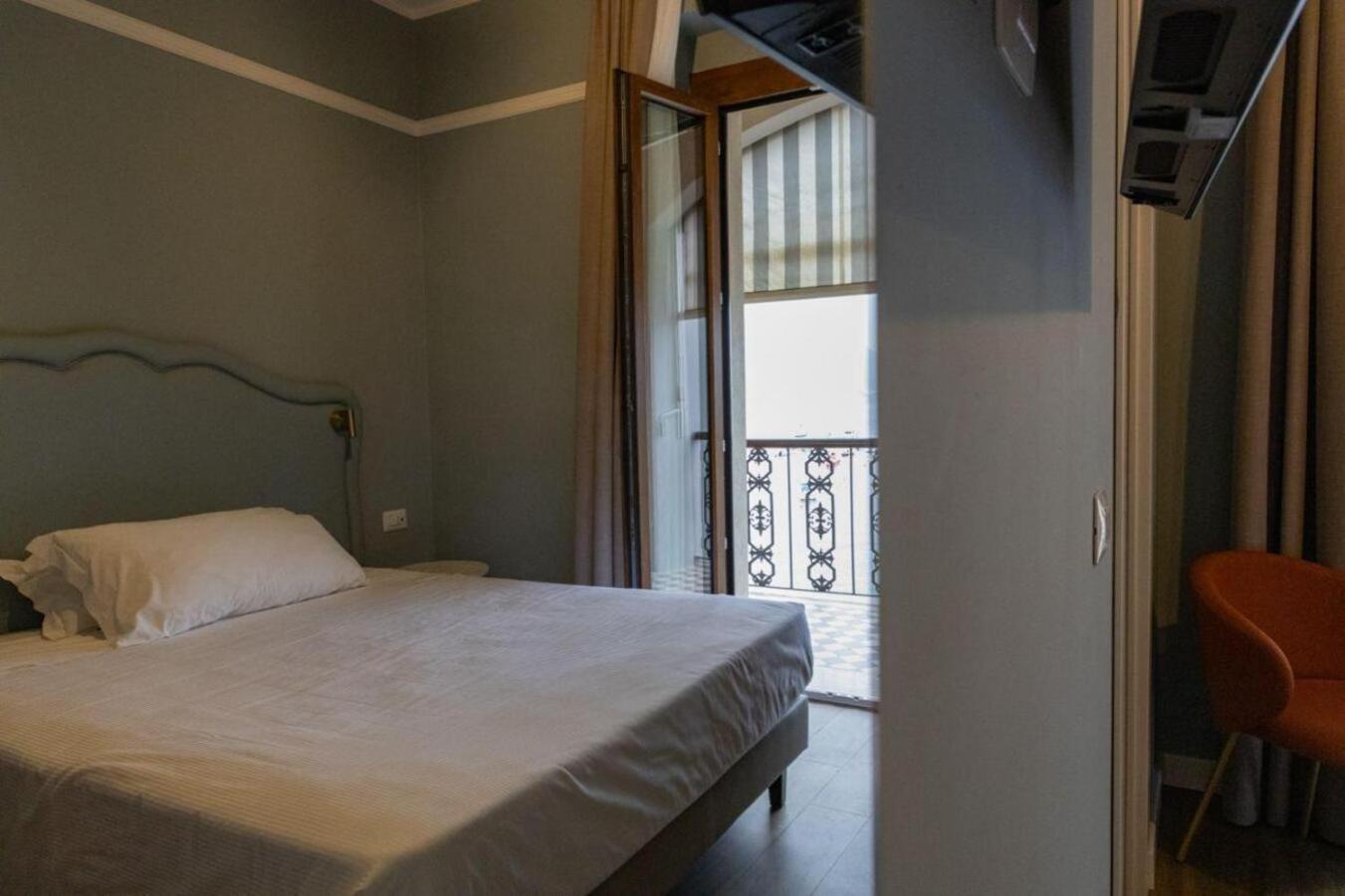 Superior Queen Room Balcony Sea View
