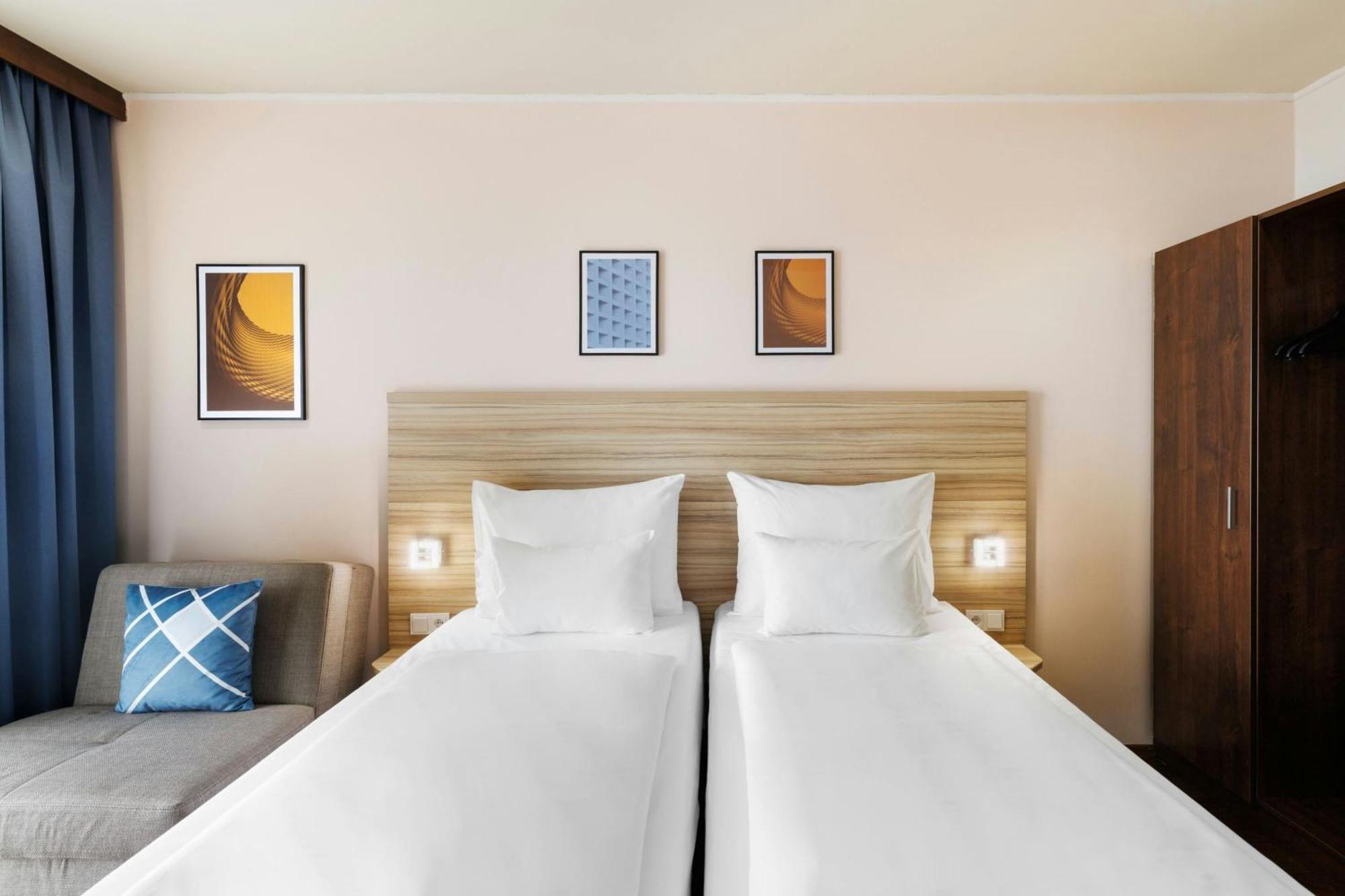 Standard Twin Room Balcony