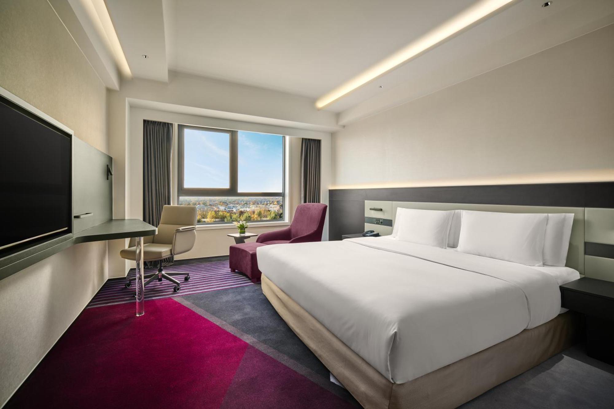 Standard King Room High Floor