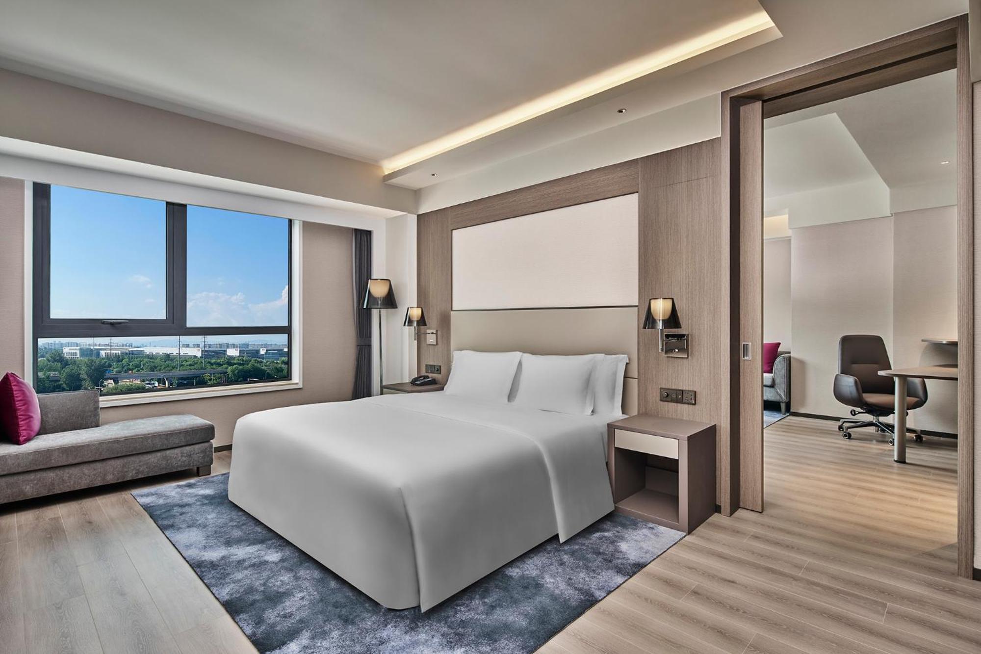 Standard King Room