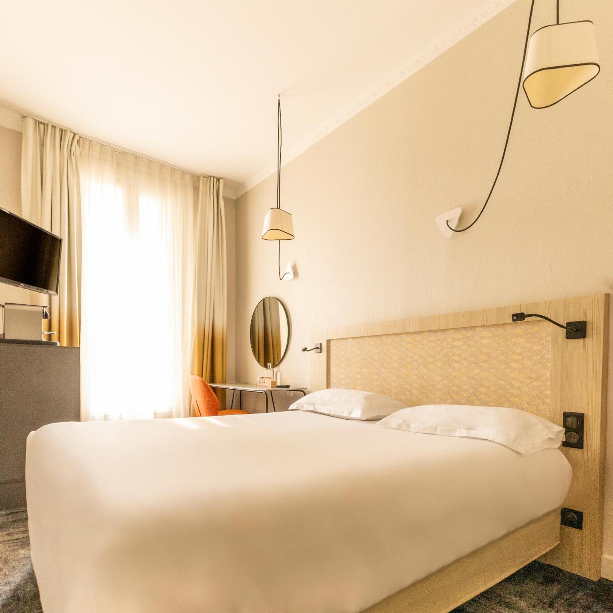 Quarto Comfort com Cama de Casal ou 2 de Solteiro